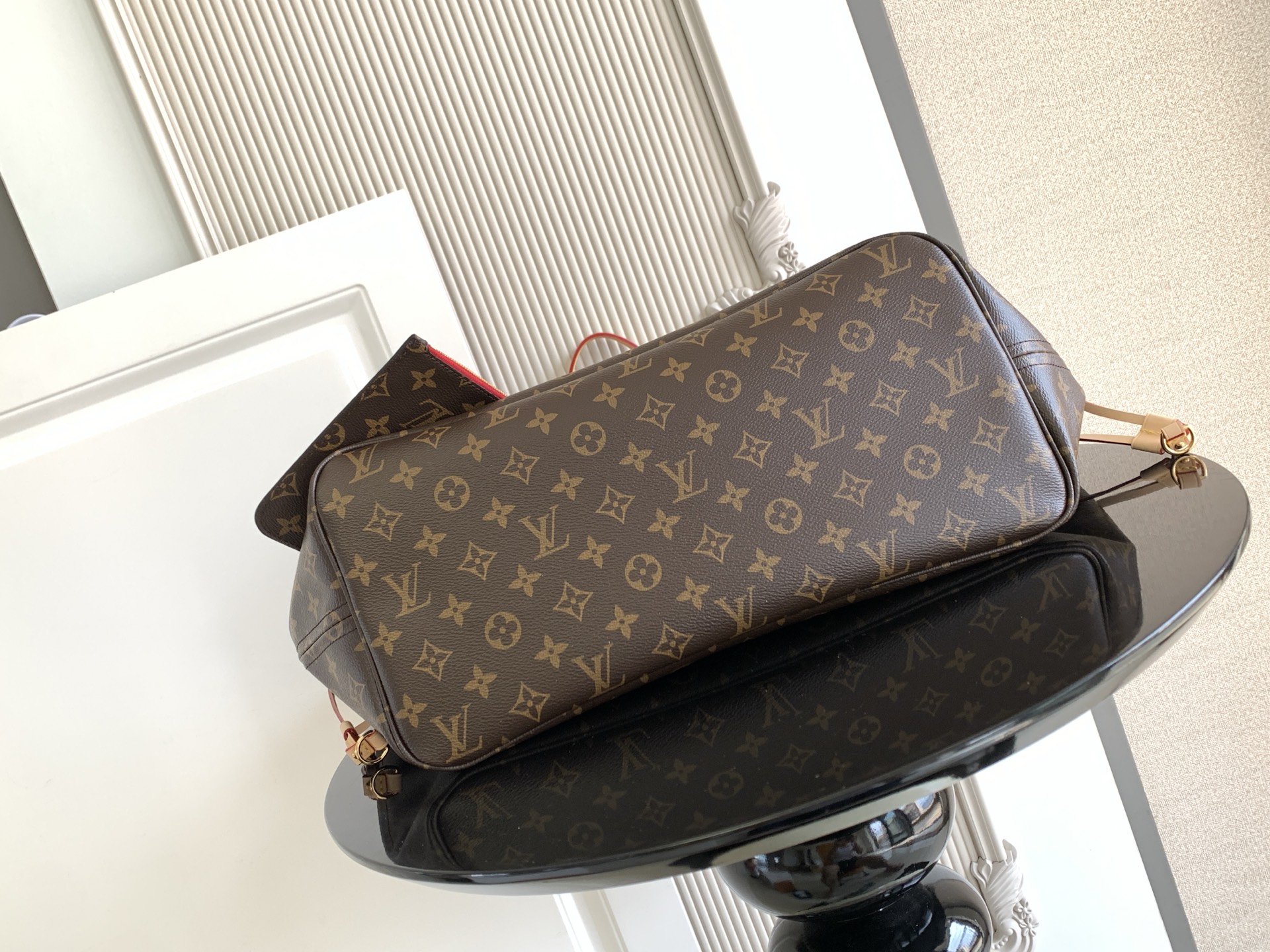 Louis Vuitton 𝟏𝟔𝟑𝐜𝟎𝟏动态芯片