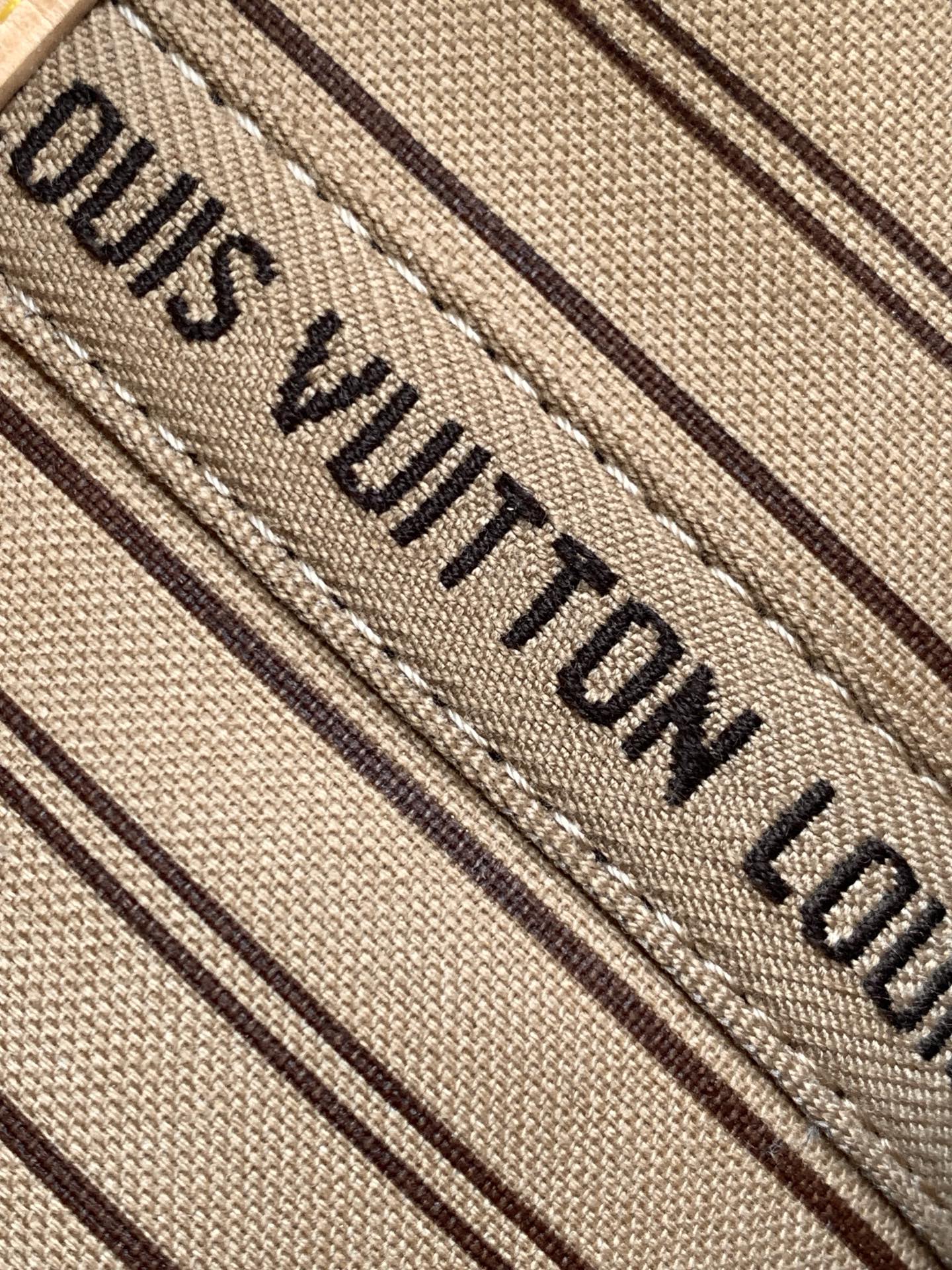 Louis Vuitton 𝟏𝟔𝟑𝐜𝟎𝟏动态芯片
