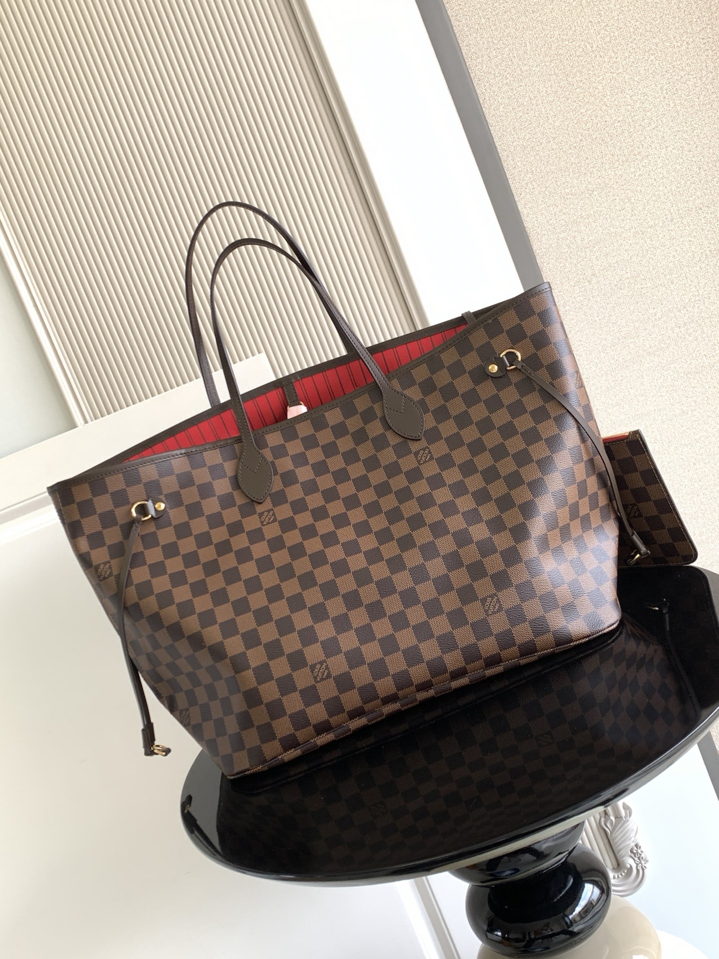 Louis Vuitton 𝟏𝟔𝟑𝐜𝟎𝟏动态芯片