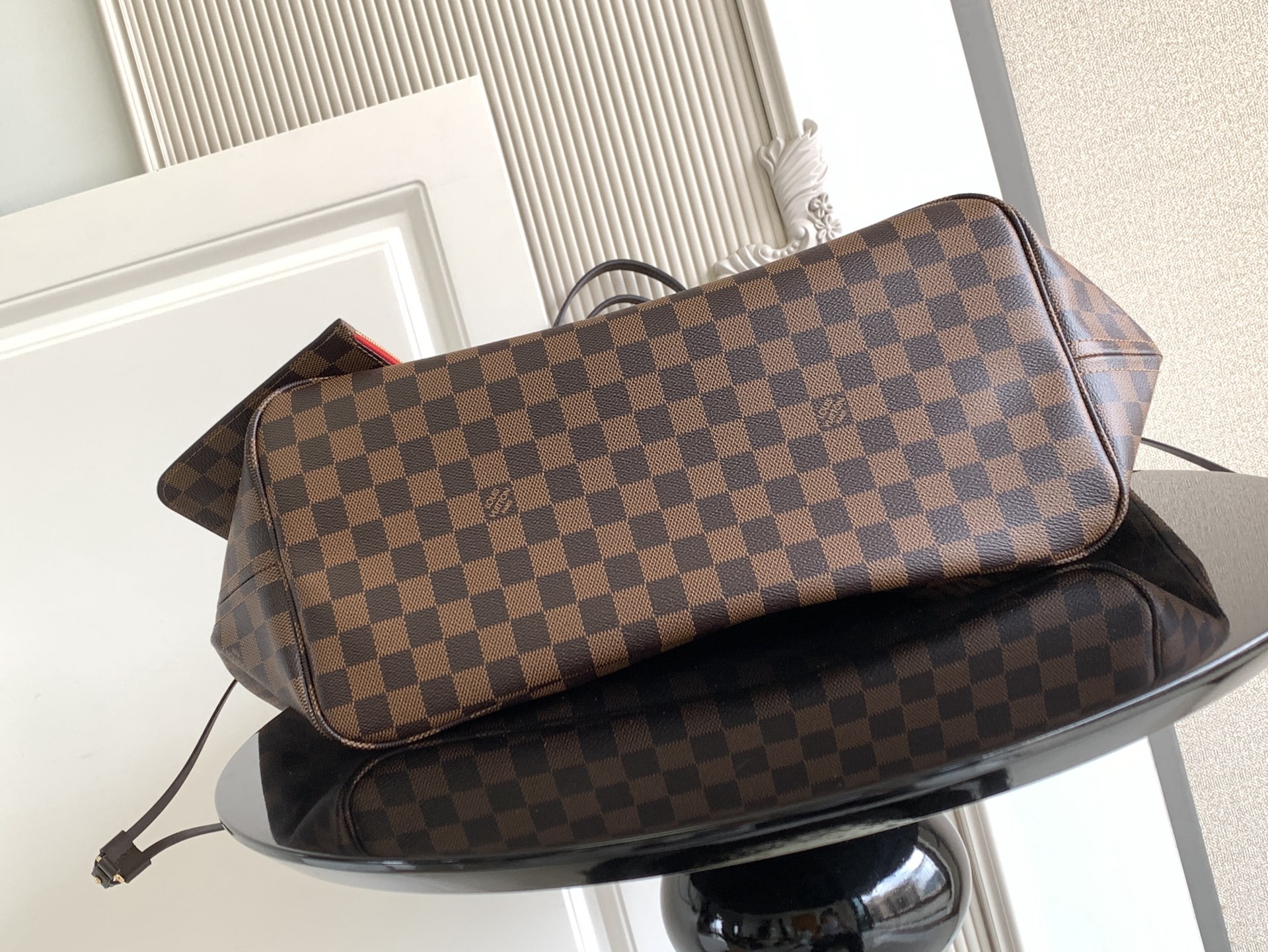 Louis Vuitton 𝟏𝟔𝟑𝐜𝟎𝟏动态芯片