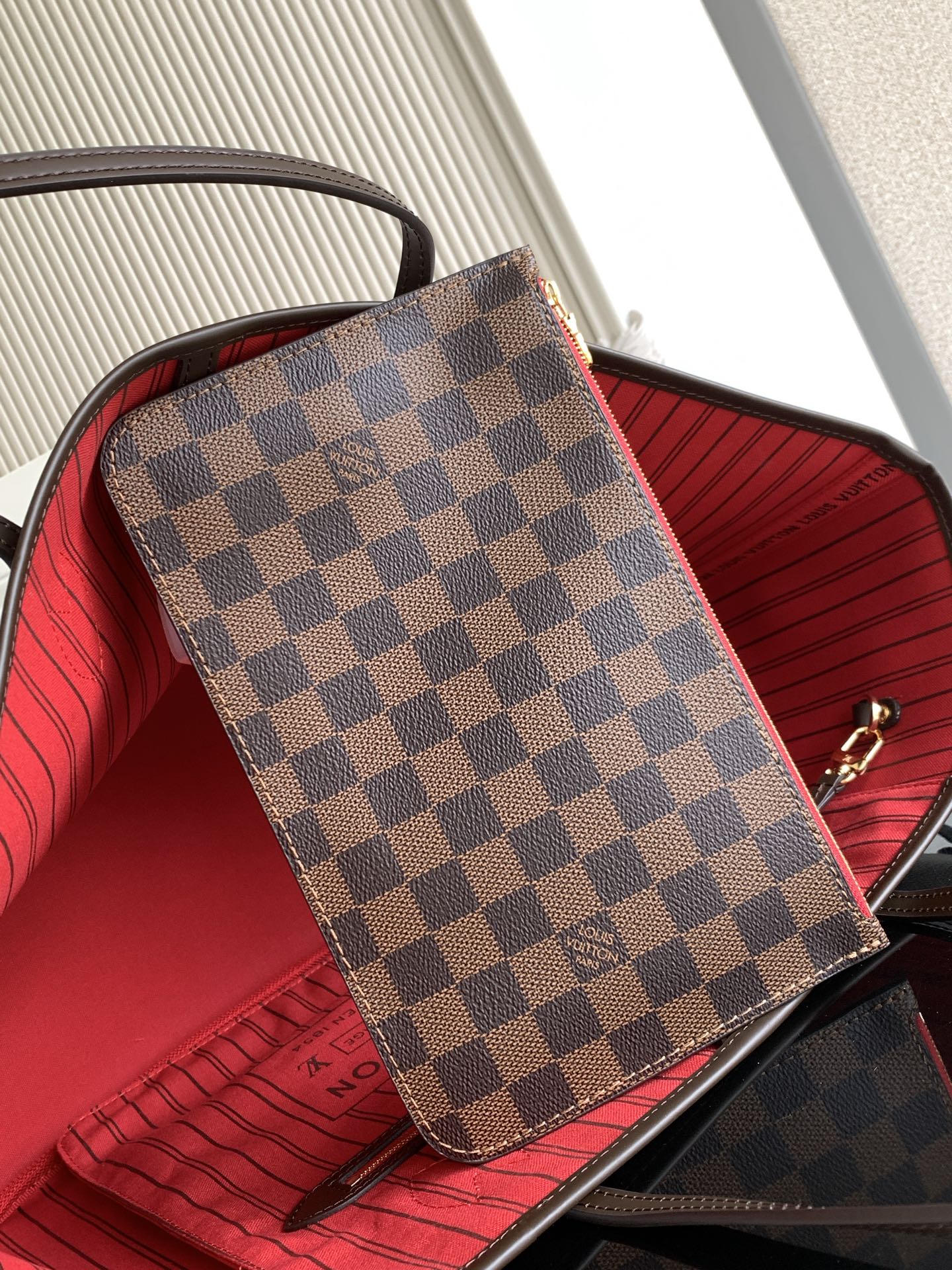 Louis Vuitton 𝟏𝟔𝟑𝐜𝟎𝟏动态芯片