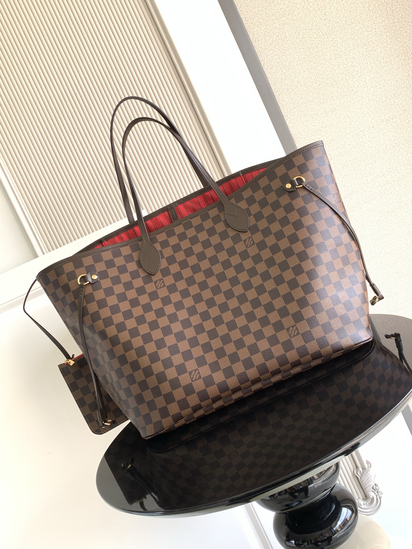 Louis Vuitton 𝟏𝟔𝟑𝐜𝟎𝟏动态芯片