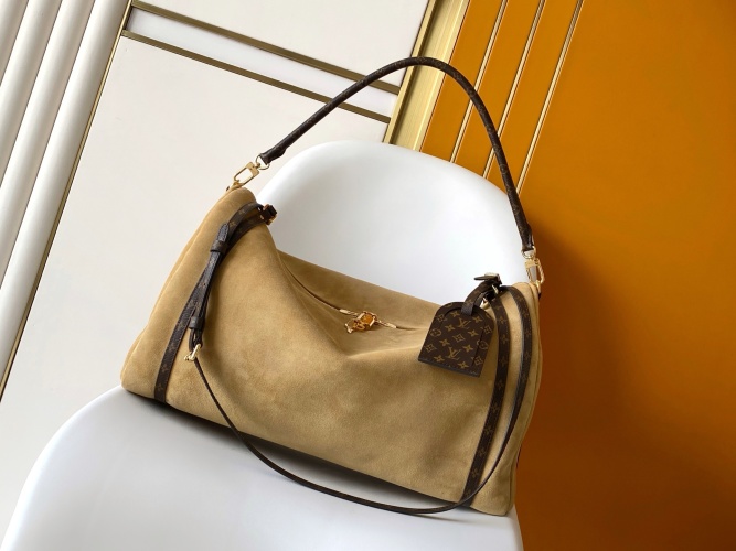Louis Vuitton Express Travel Bag: Monogram Canvas & Leather, 45 cm 1 Louis Vuitton Express Travel Bag: Monogram Canvas & Leather, 45 cm