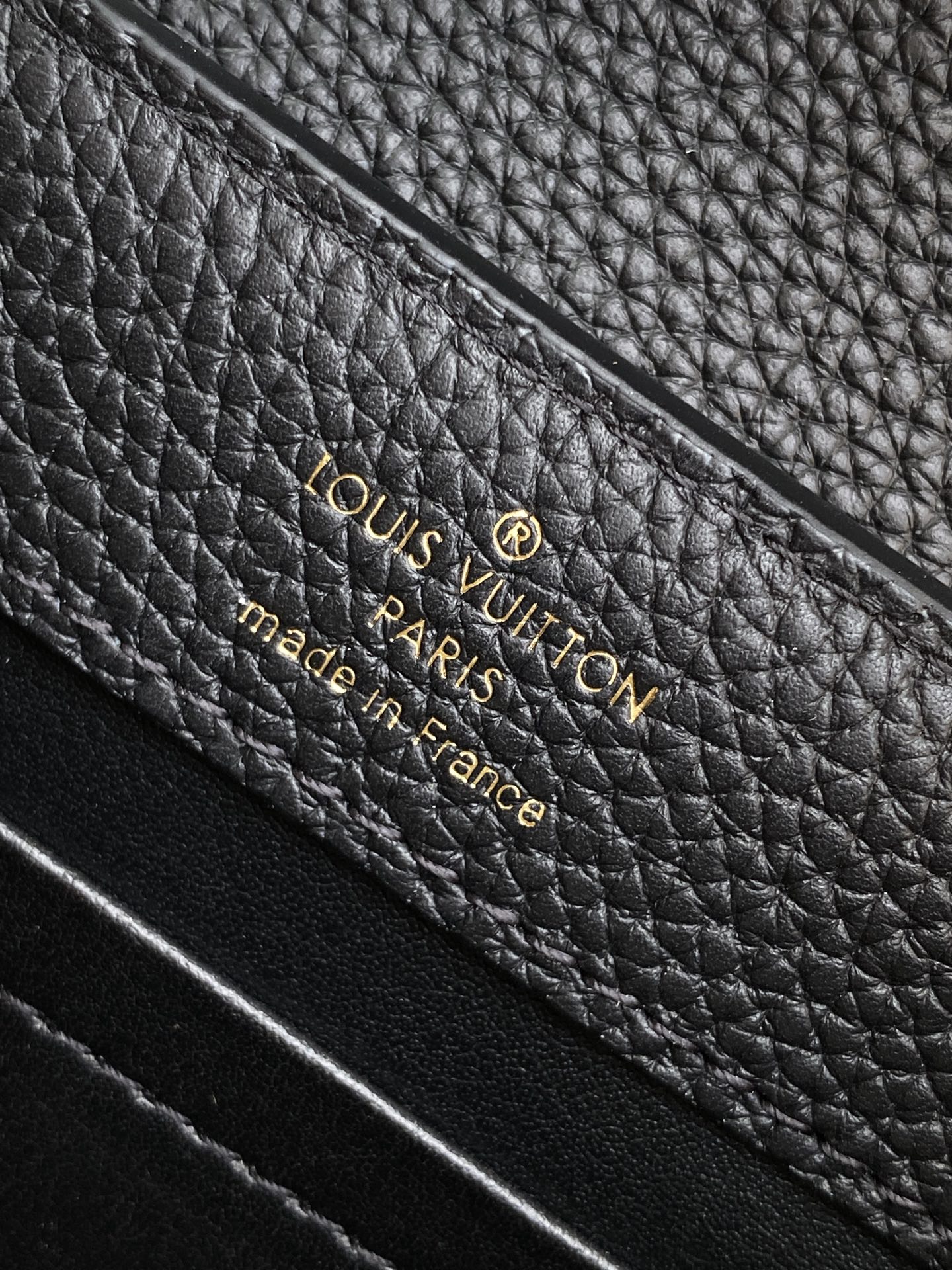 Louis Vuitton Capucines Mini