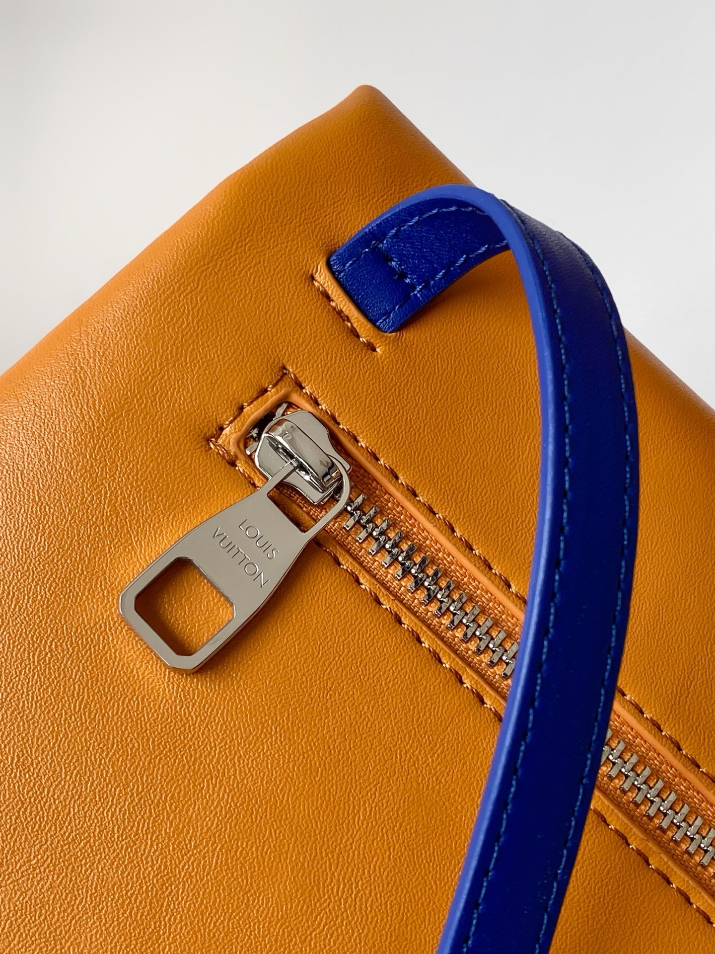 Louis Vuitton 动态163 M12988本款 Shopper 中号手袋自路易威登购物袋汲取灵感