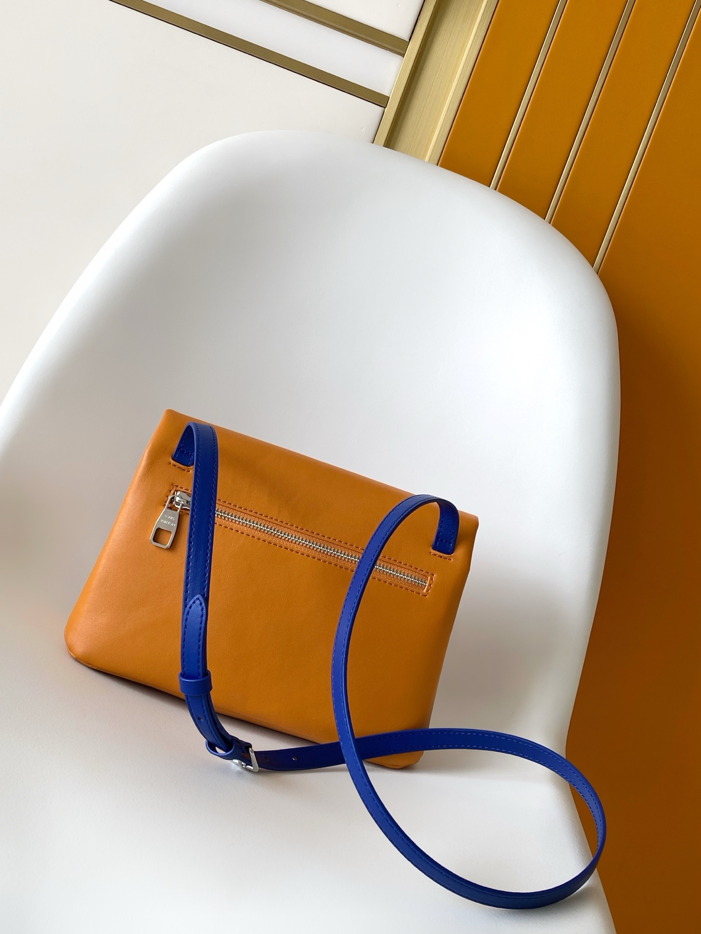 Louis Vuitton 动态163 M12988本款 Shopper 中号手袋自路易威登购物袋汲取灵感