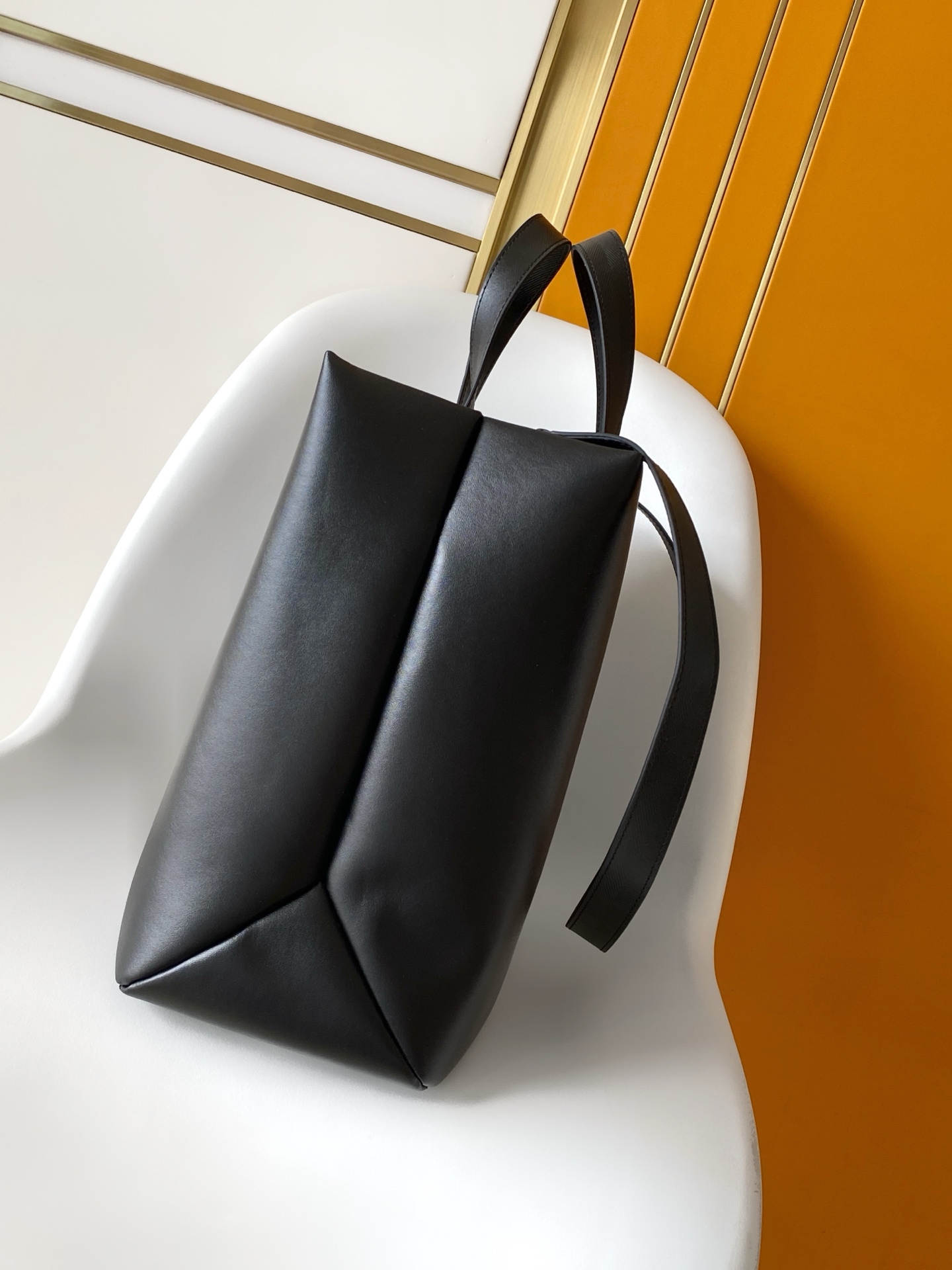 Louis Vuitton 动态163 M24457橙色 M13979黑色