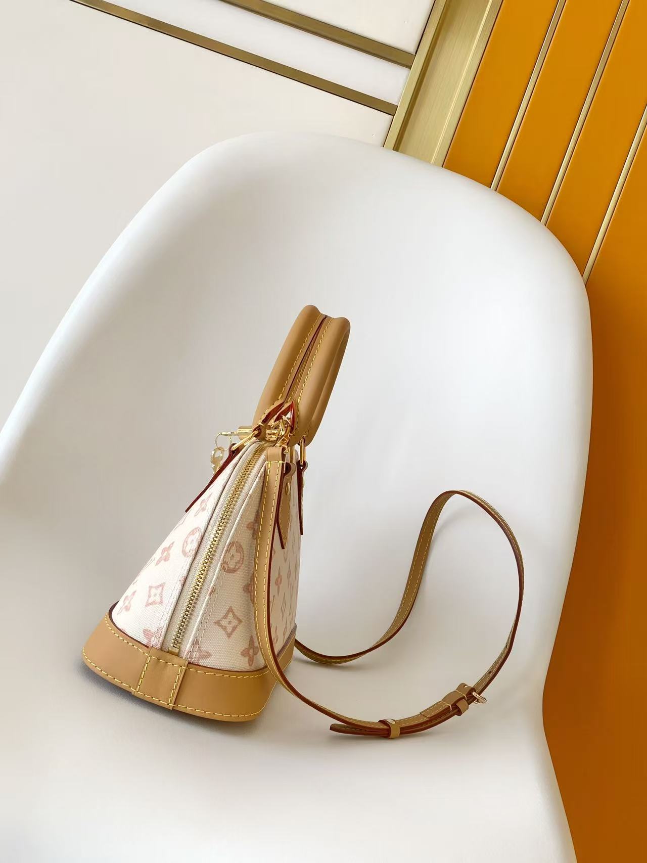 Louis Vuitton M27525米色 M28272玫红