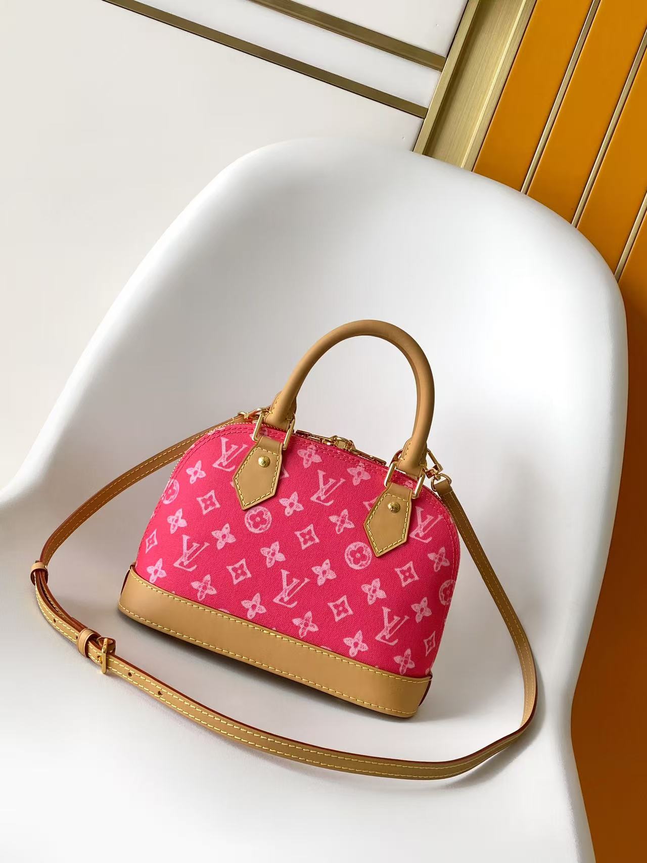 Louis Vuitton M27525米色 M28272玫红