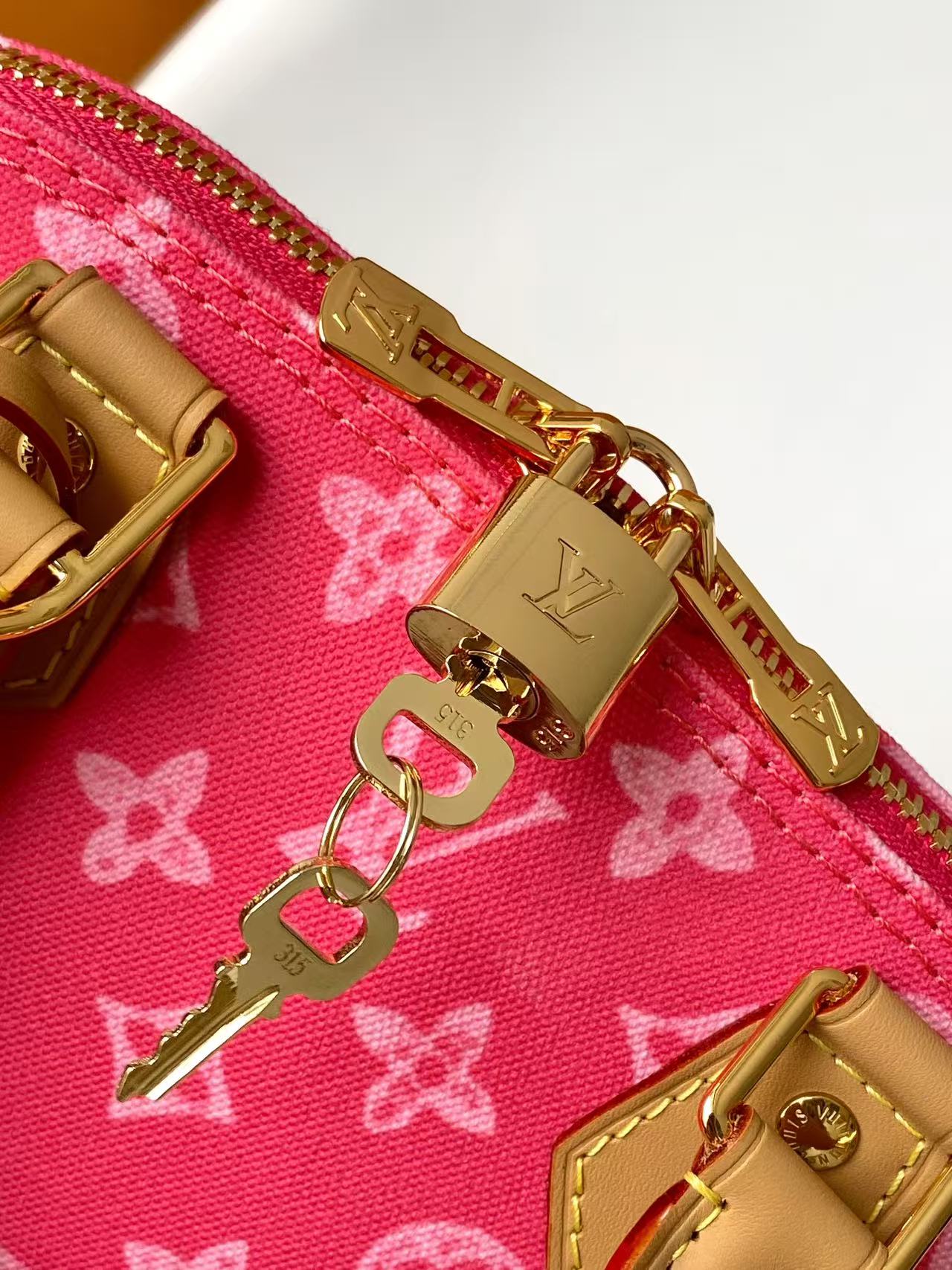 Louis Vuitton M27525米色 M28272玫红