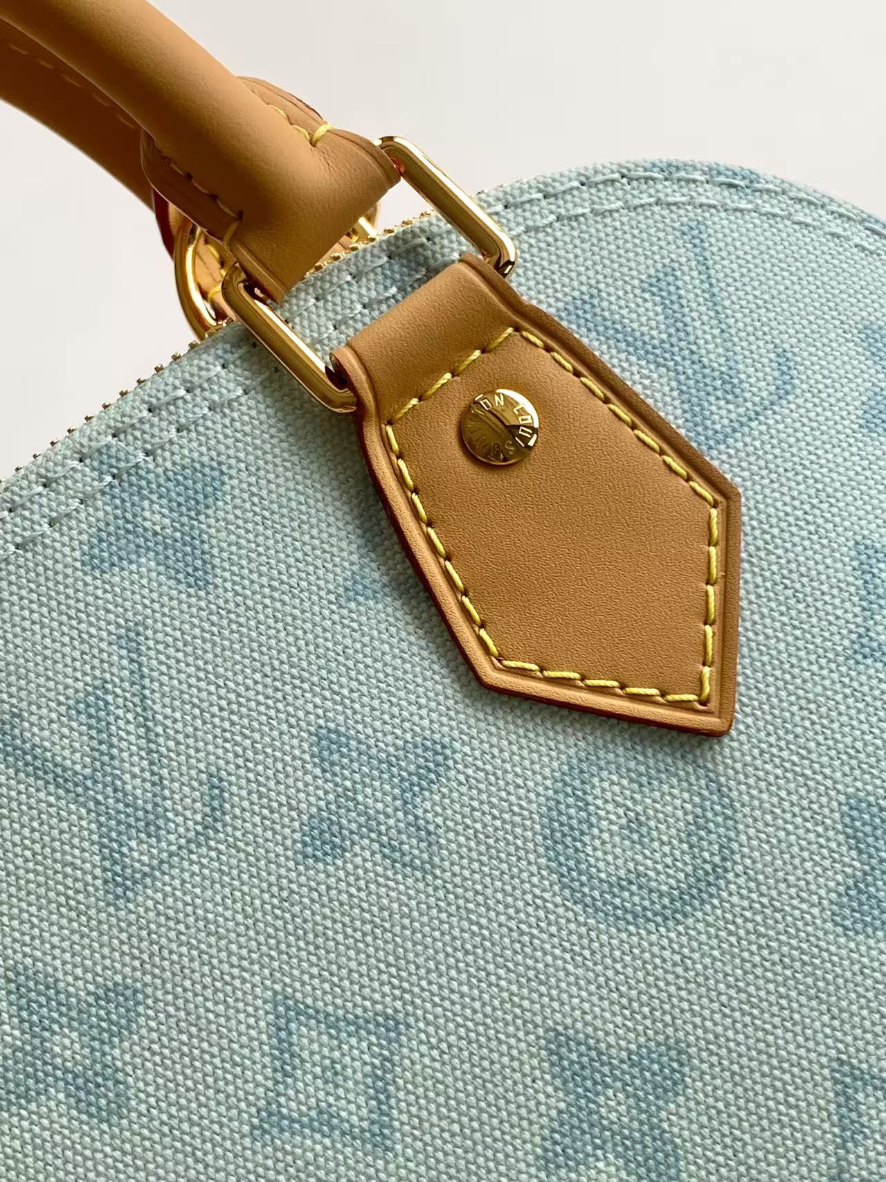 Louis Vuitton M27525米色 M28272玫红