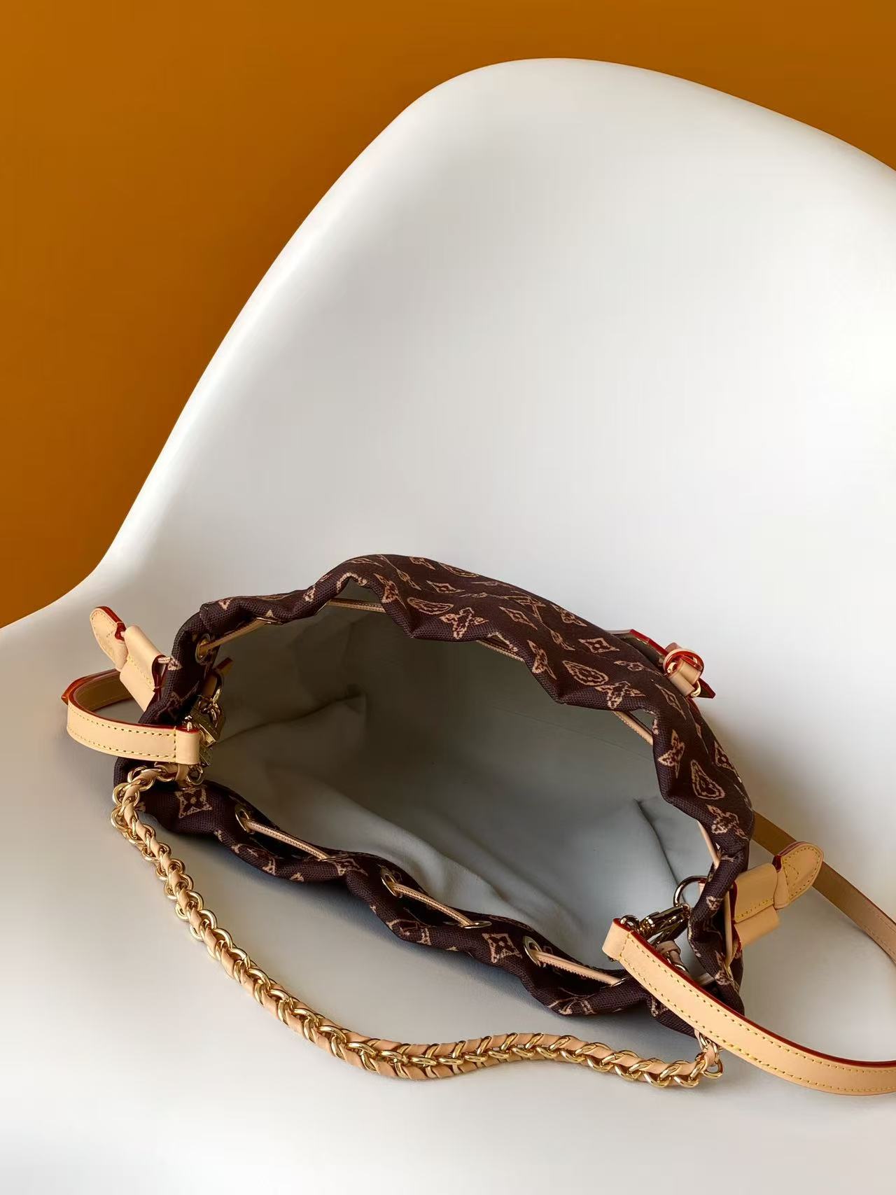 Louis Vuitton M13324黄花 M13484全皮 M28103 动态变码 2025 Cruise 早春系列重绎 Noé 手袋