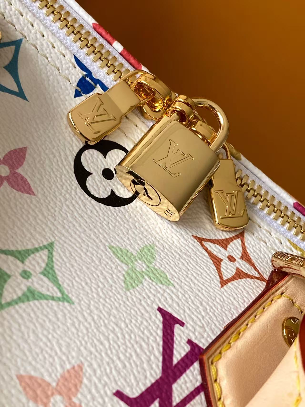 Louis Vuitton 本款 M27789Speedy