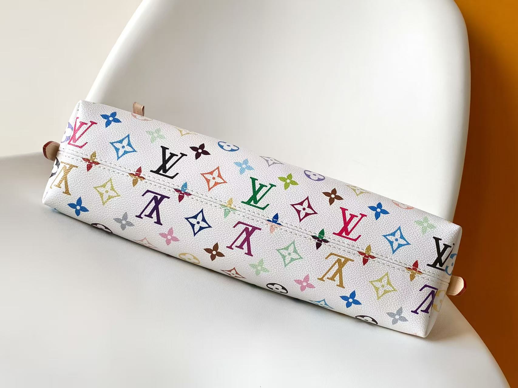 Louis Vuitton M27578 为庆贺路易威登Monogram图案诞生130周年