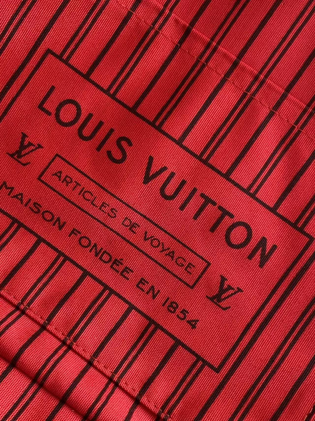 Louis Vuitton W 日 为纪念路易威登 Monogram 标识诞生130周年