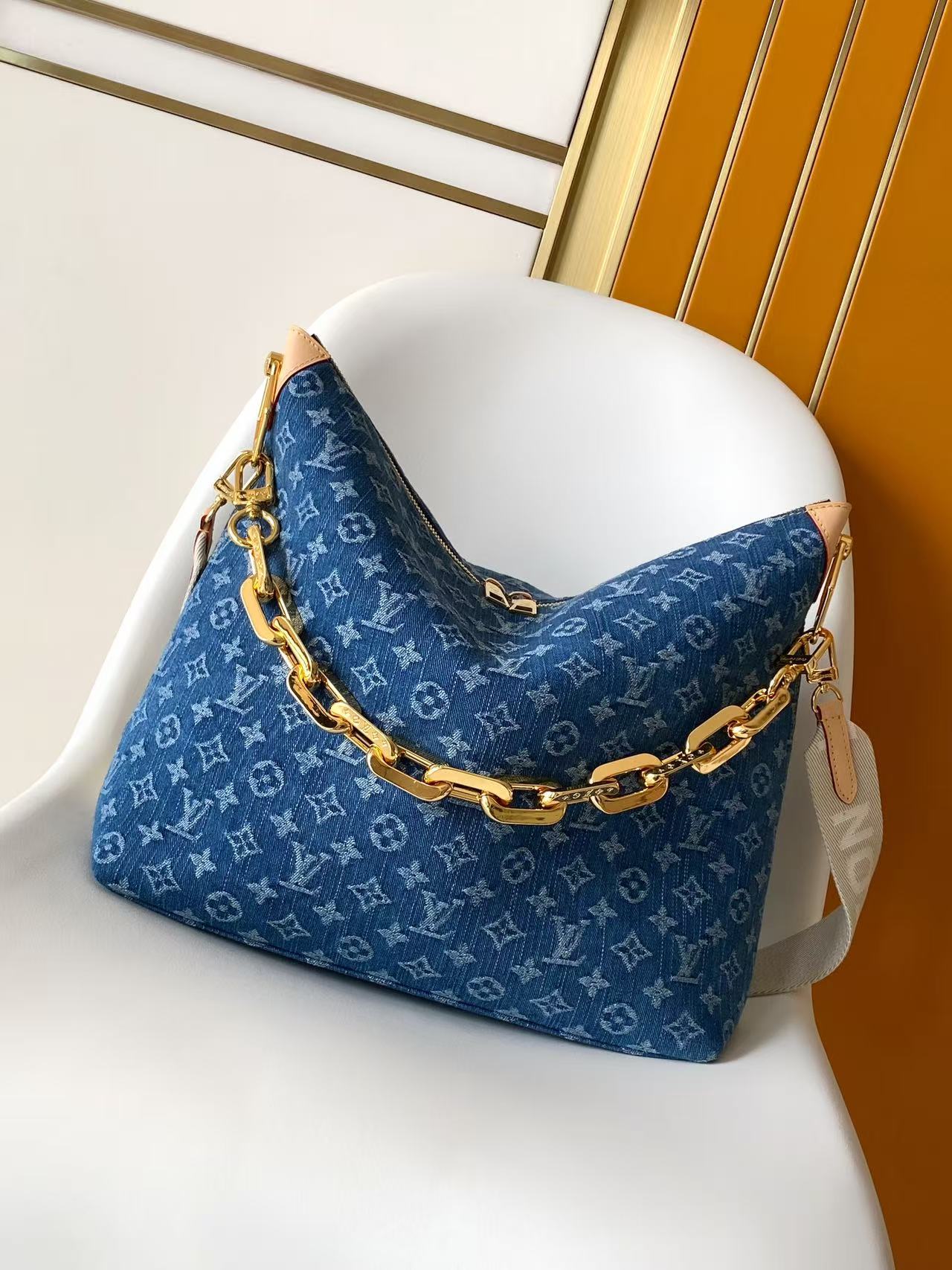 Louis Vuitton M13390灰色 M28331蓝色