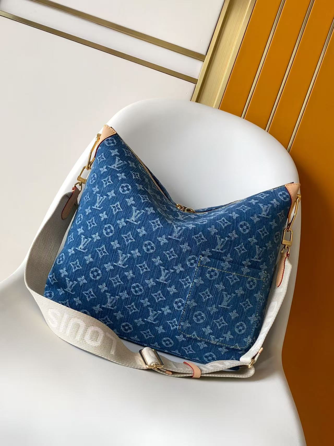 Louis Vuitton M13390灰色 M28331蓝色
