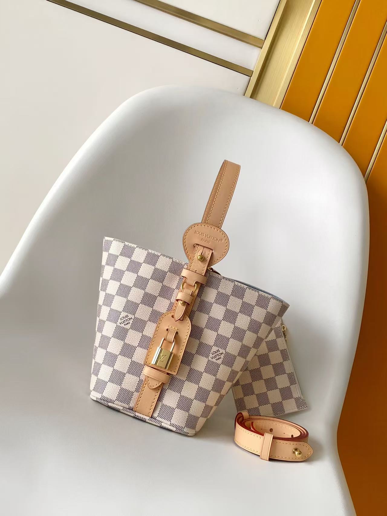 Louis Vuitton 款号：N40855白格 带163芯片