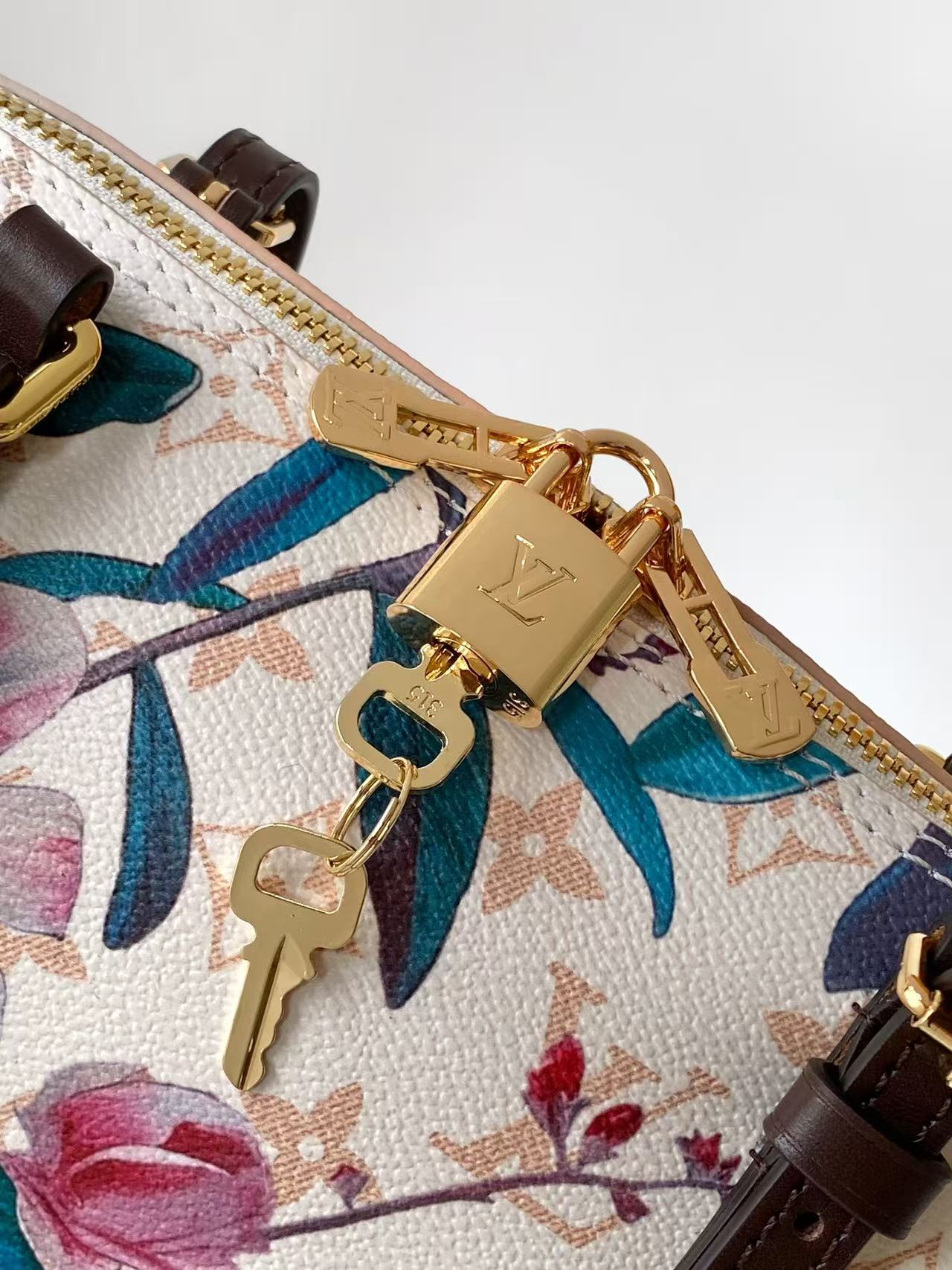 Louis Vuitton 163动态芯片 M29149 M29185荷花