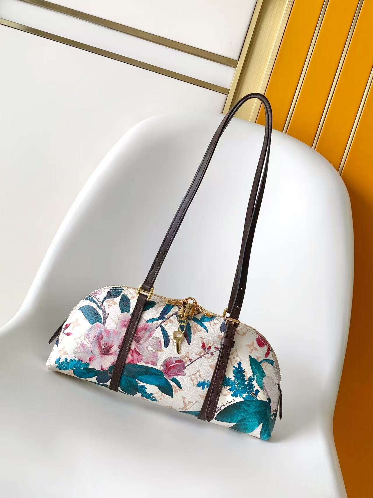 Louis Vuitton 163动态芯片 M29149 M29185荷花