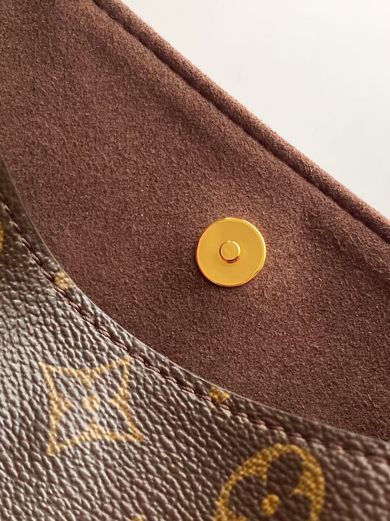 Loewe N30025黑色 N30013