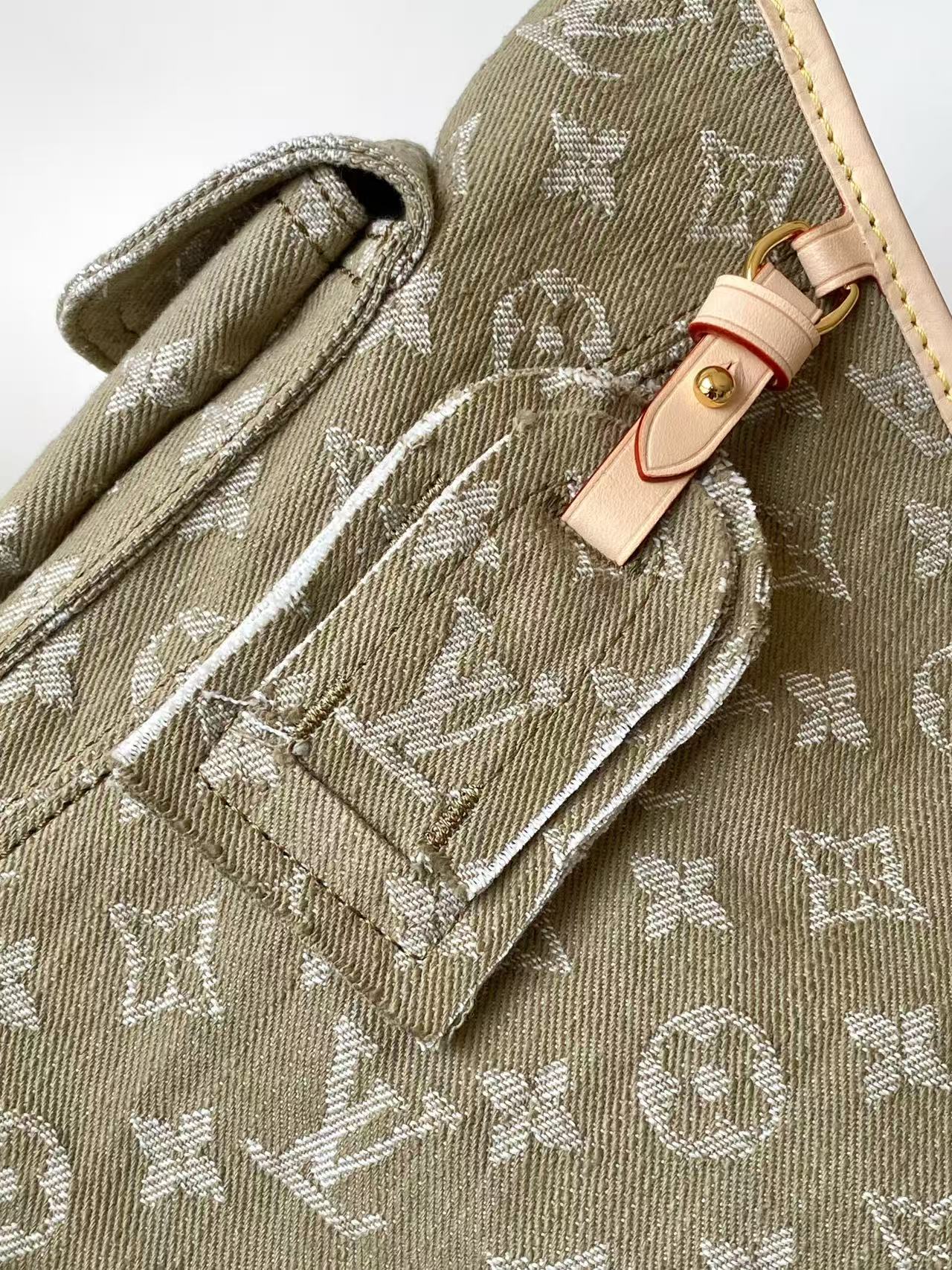 Louis Vuitton M28287蓝色 M27623绿色
