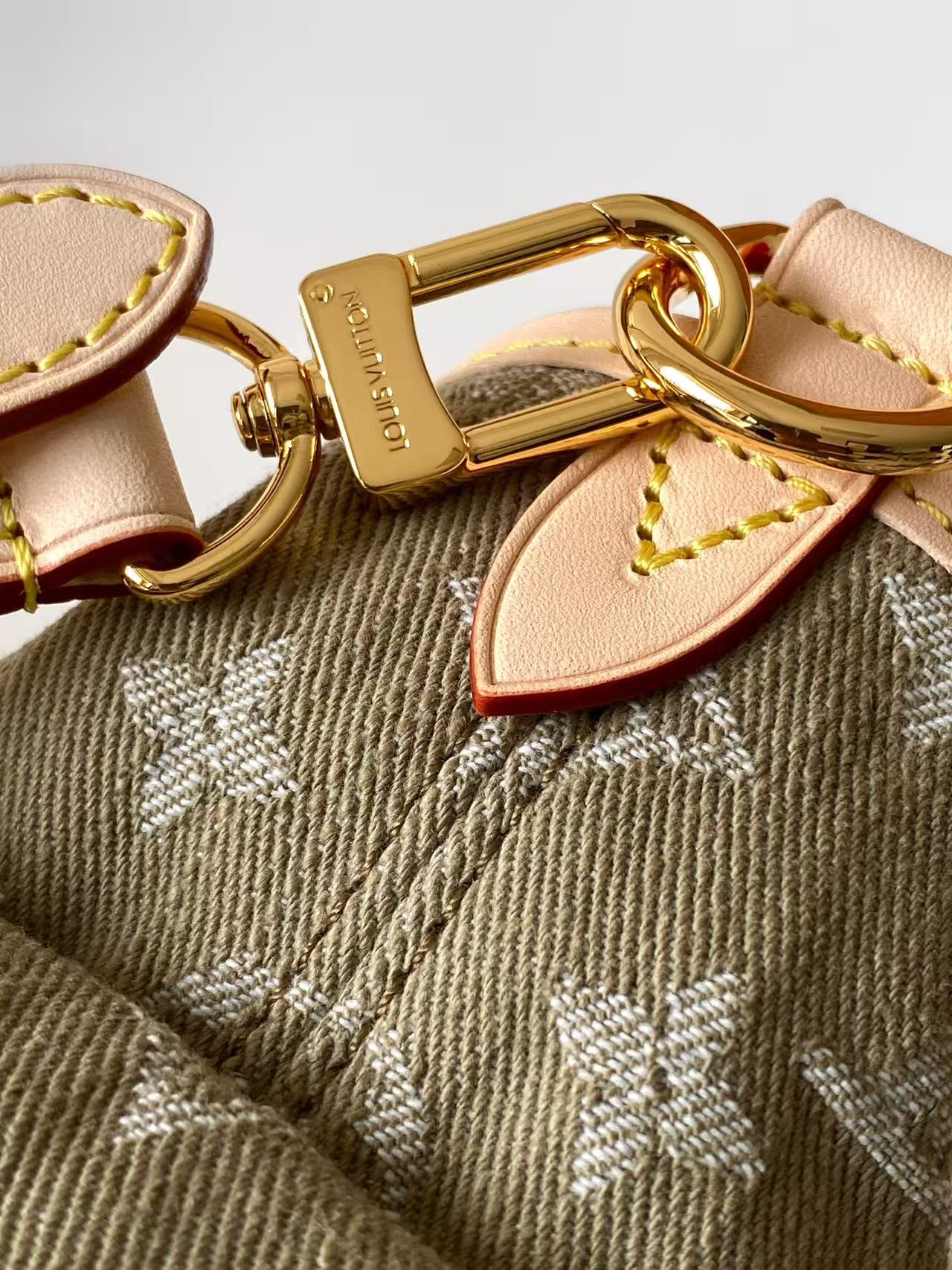 Louis Vuitton M28287蓝色 M27623绿色