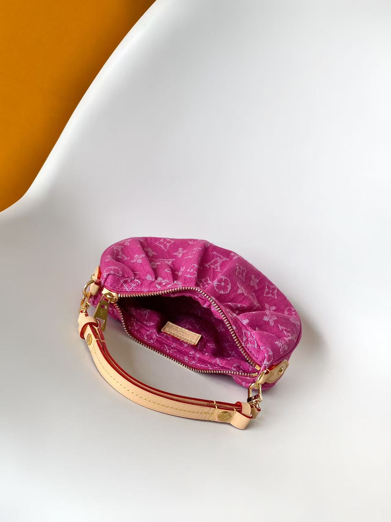 Louis Vuitton M13571蓝色 M28327玫红 动态163Pochette Valley 手袋取材 Monogram 棉质丹宁布