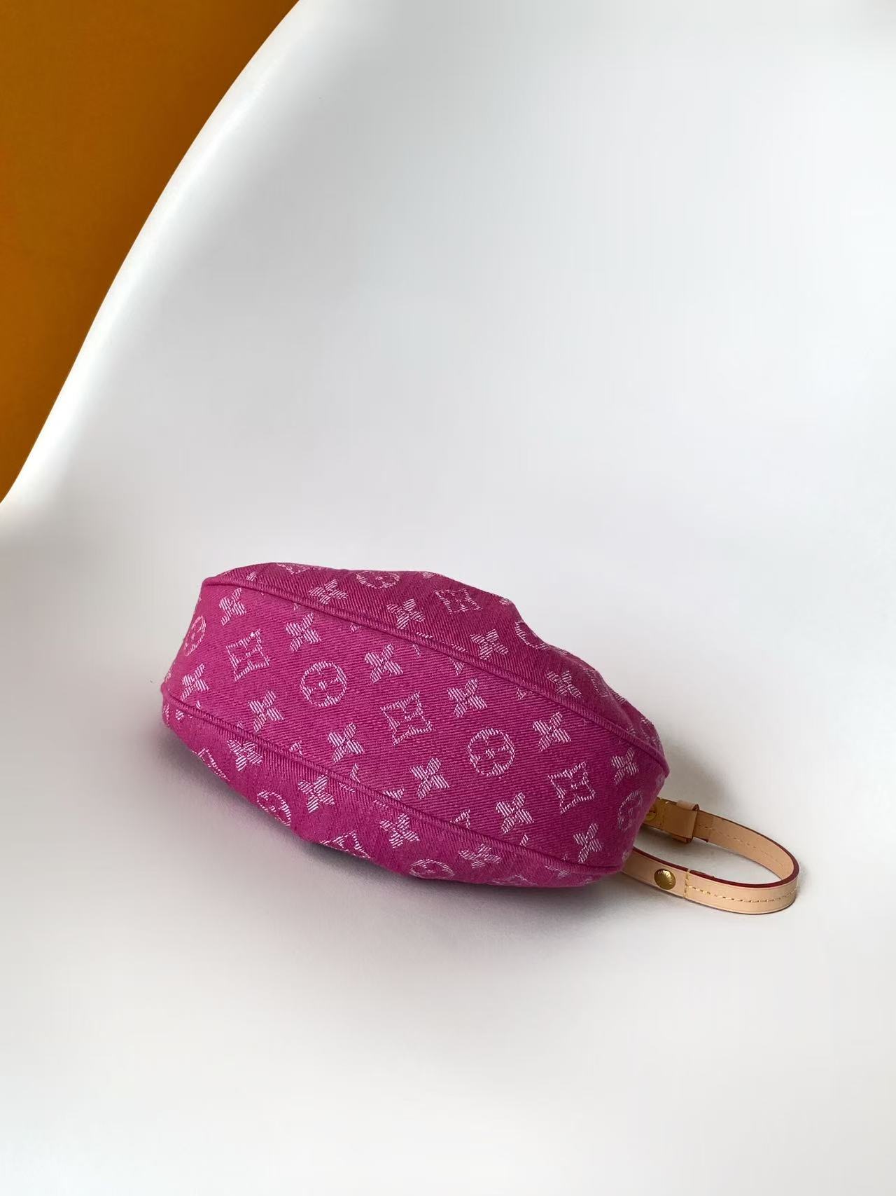 Louis Vuitton M13571蓝色 M28327玫红 动态163Pochette Valley 手袋取材 Monogram 棉质丹宁布