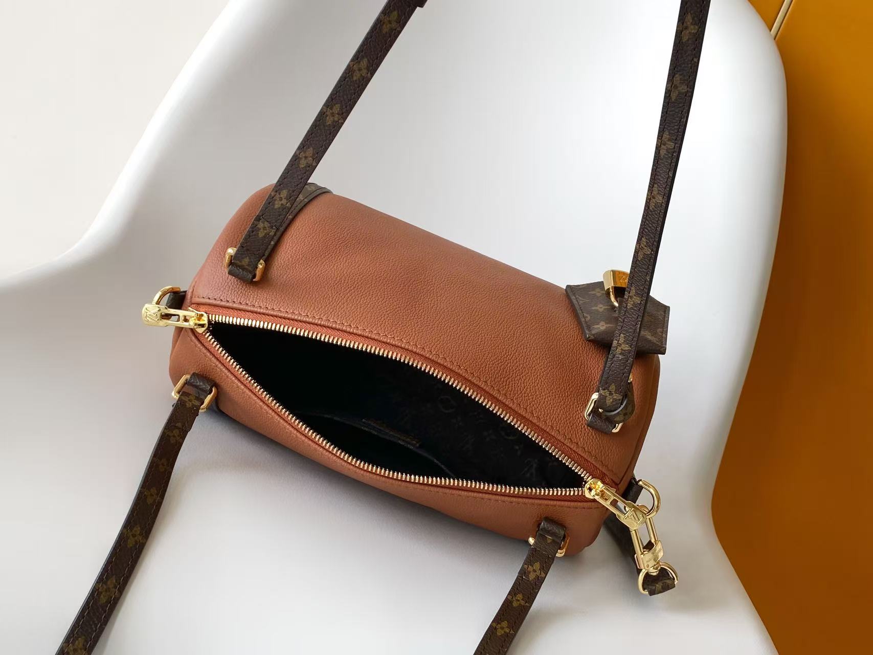 LOUIS VUITTON Tan Express PM