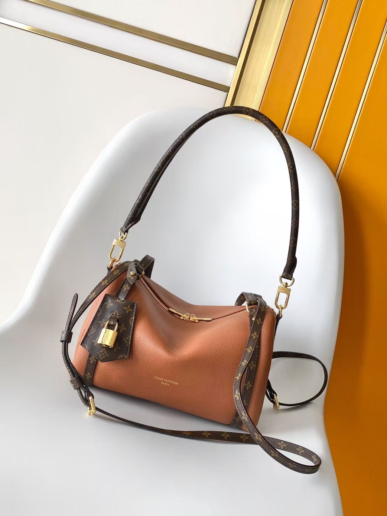 LOUIS VUITTON Tan Express PM