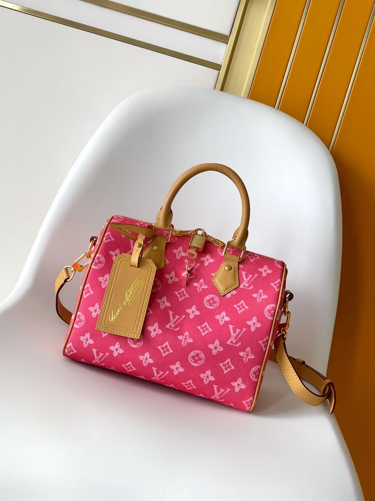 Сумка Louis Vuitton Speedy Bandoulière 25 с монограммой