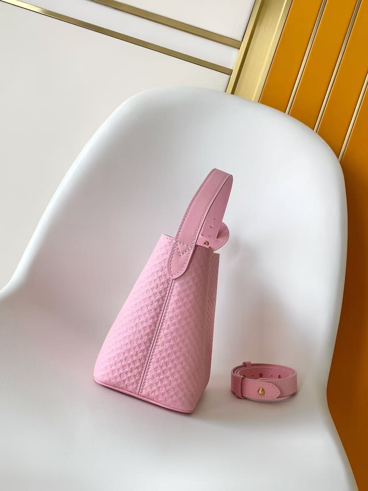 LOUIS VUITTON Light Bliss All In BB