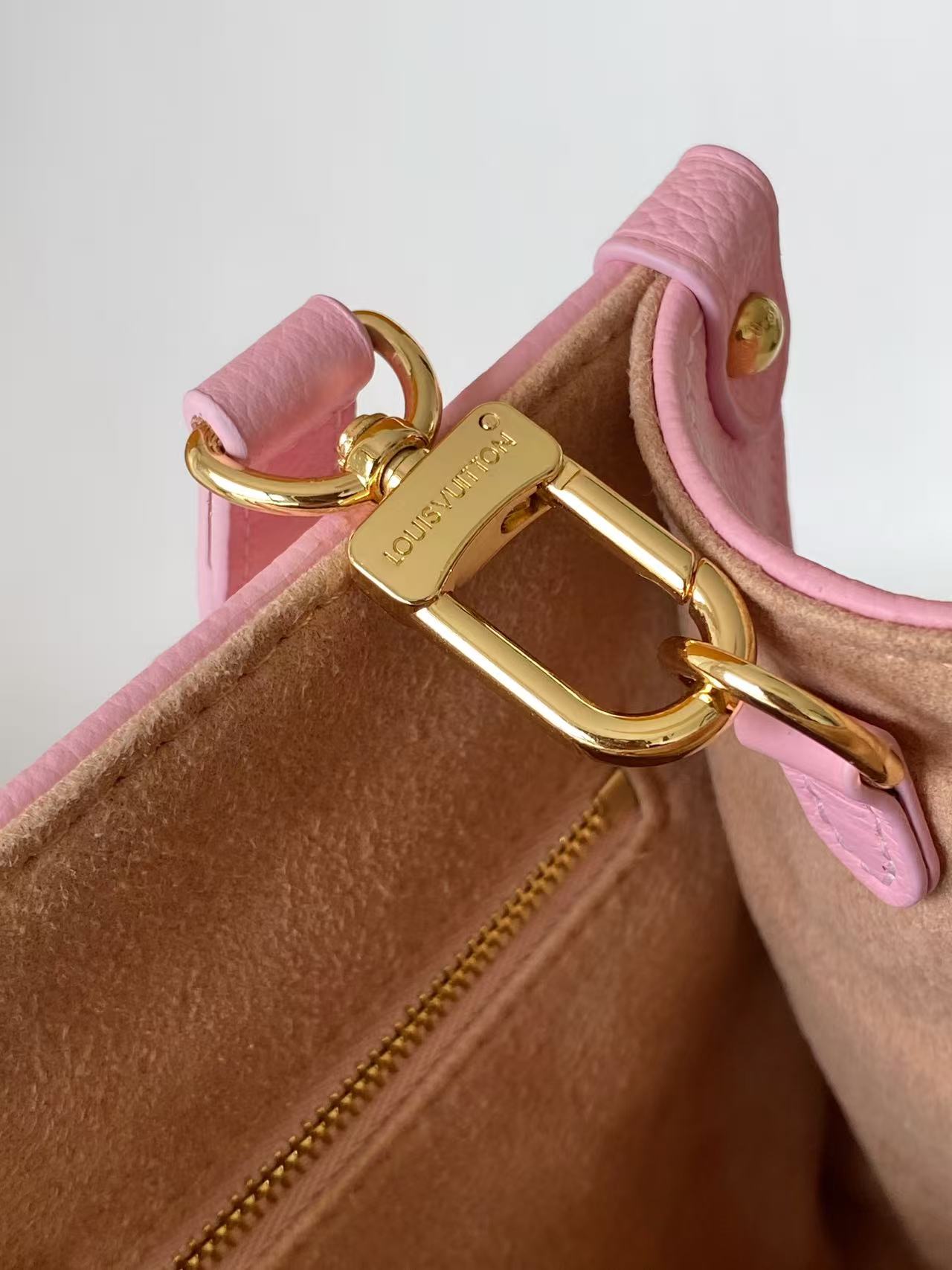 LOUIS VUITTON Light Bliss OnTheGo PM