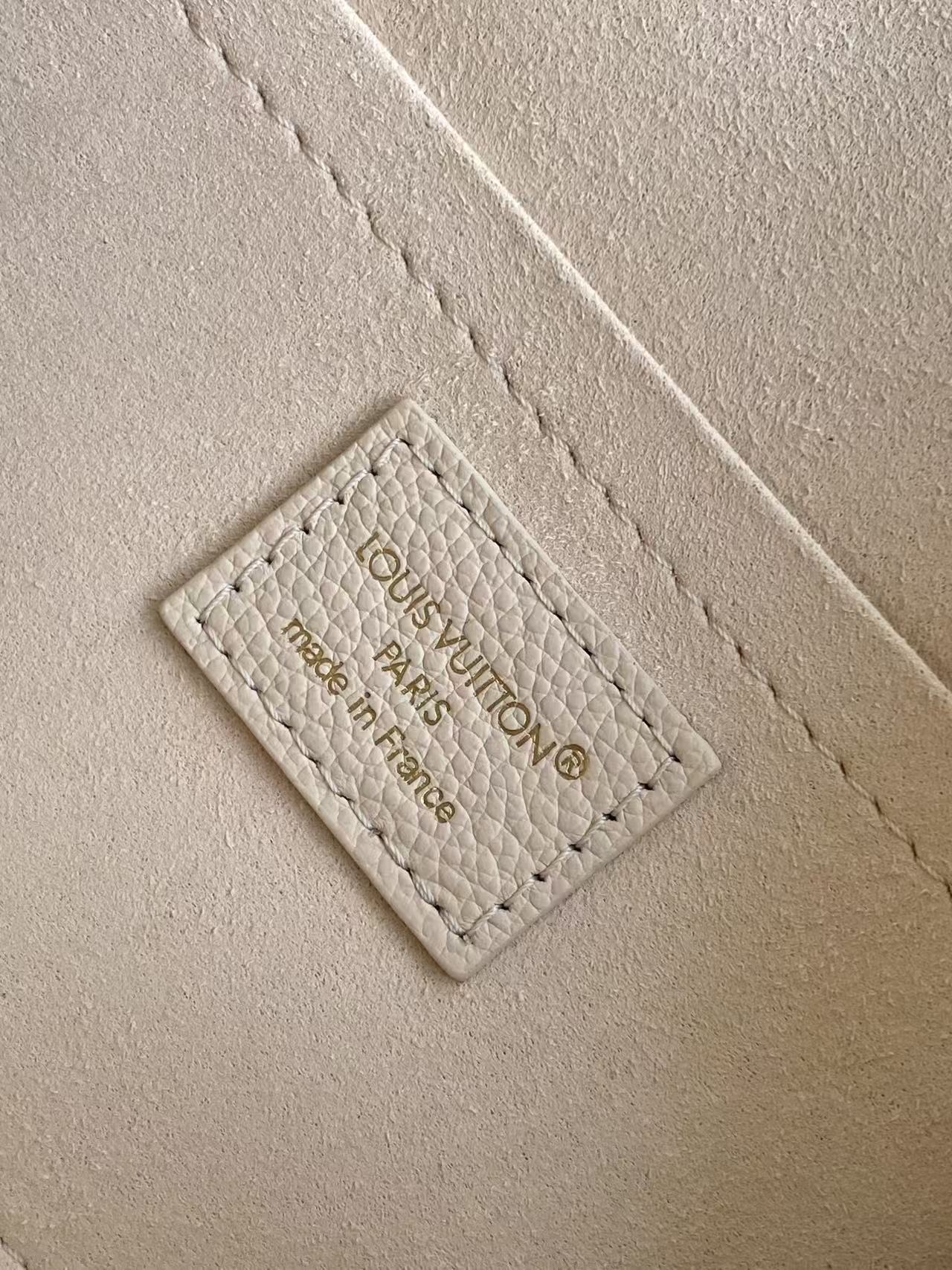 LOUIS VUITTON Almond Speedy Trunk Twenty