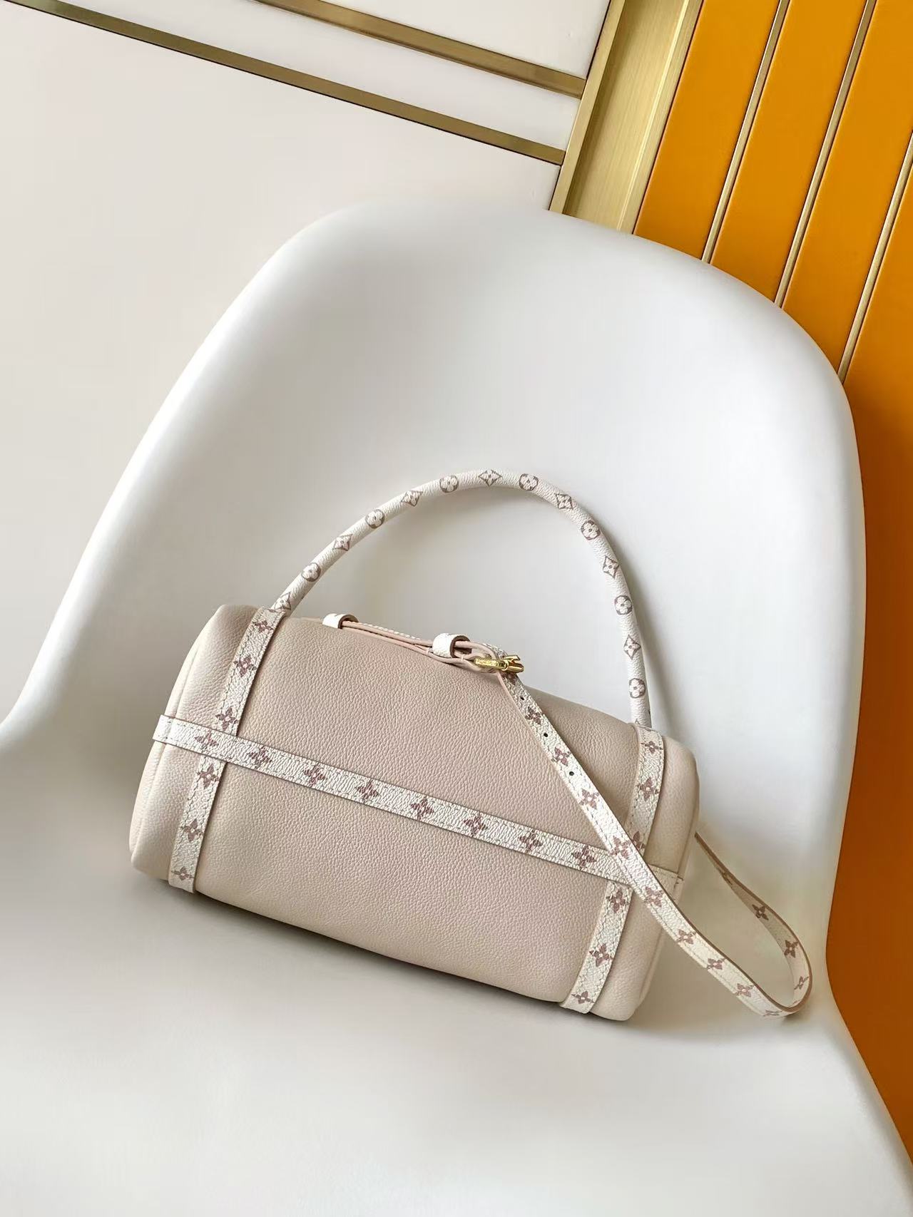 LV Speedy Bandoulière 25 handbag with monogram 
