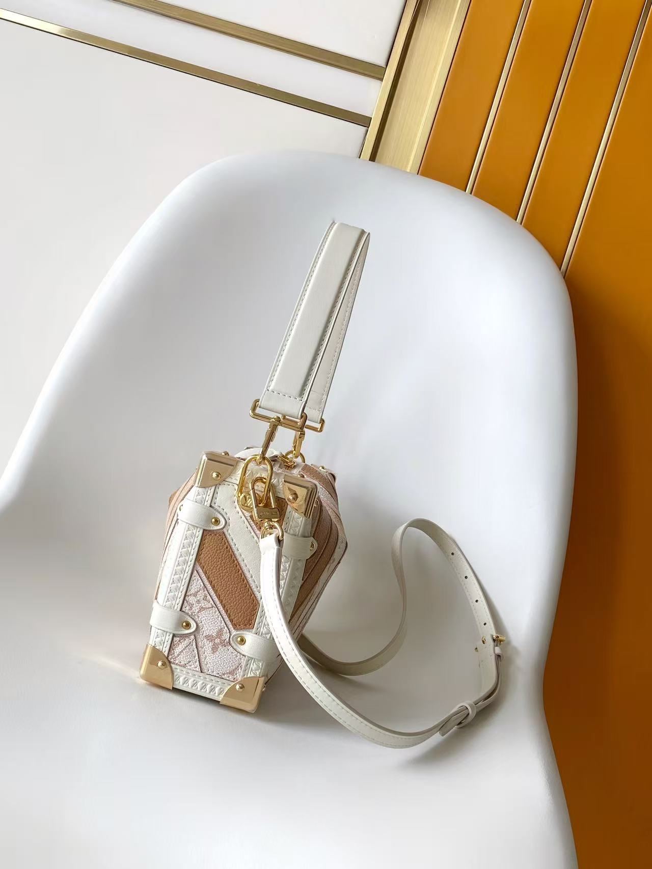 LOUIS VUITTON Quartz Side Trunk MM