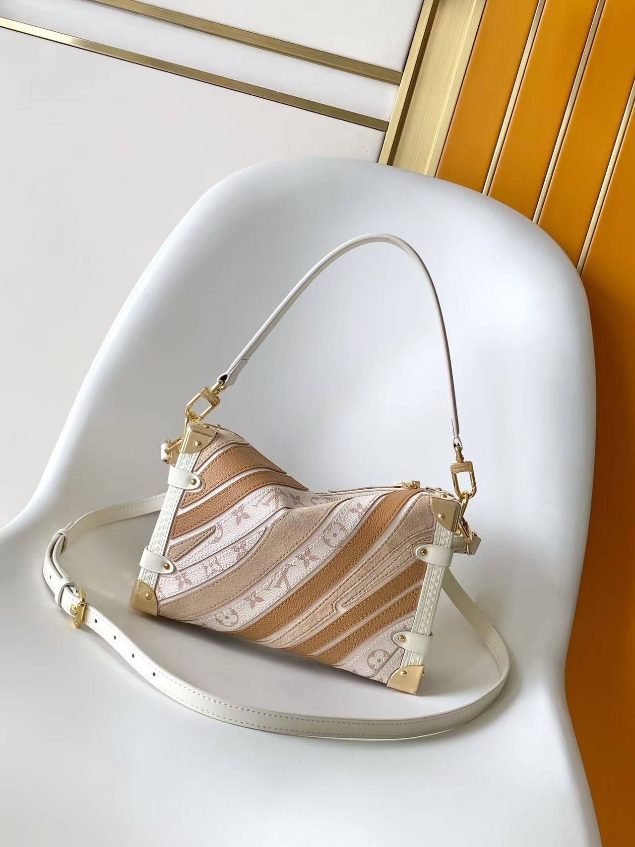 LOUIS VUITTON Quartz Side Trunk MM