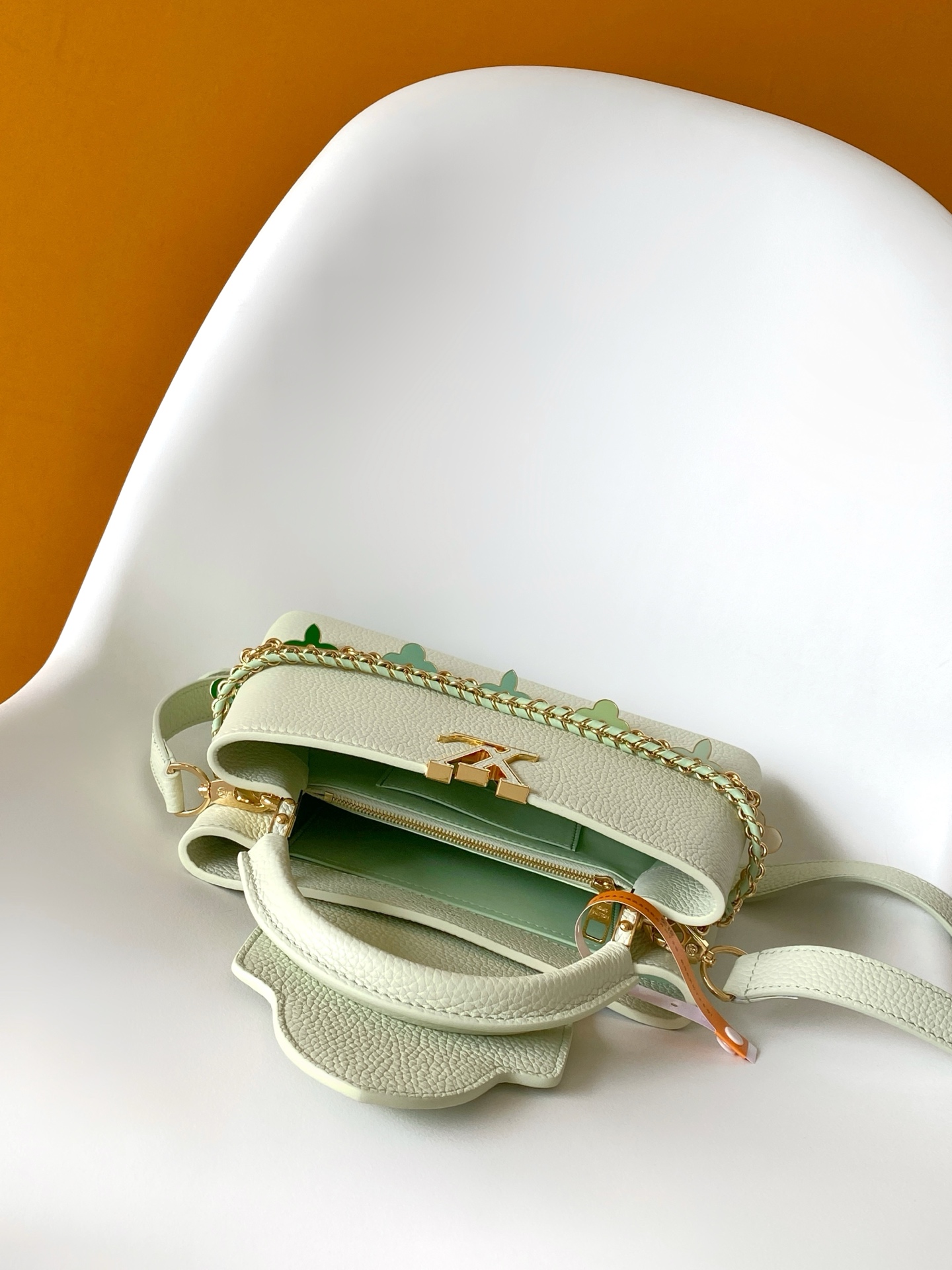 LOUIS VUITTON Minty Capucines Mini Flowergram