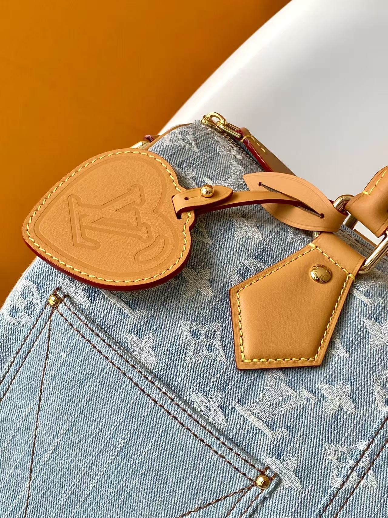 LOUIS VUITTON Blue Speedy Bandouliere Thirty
