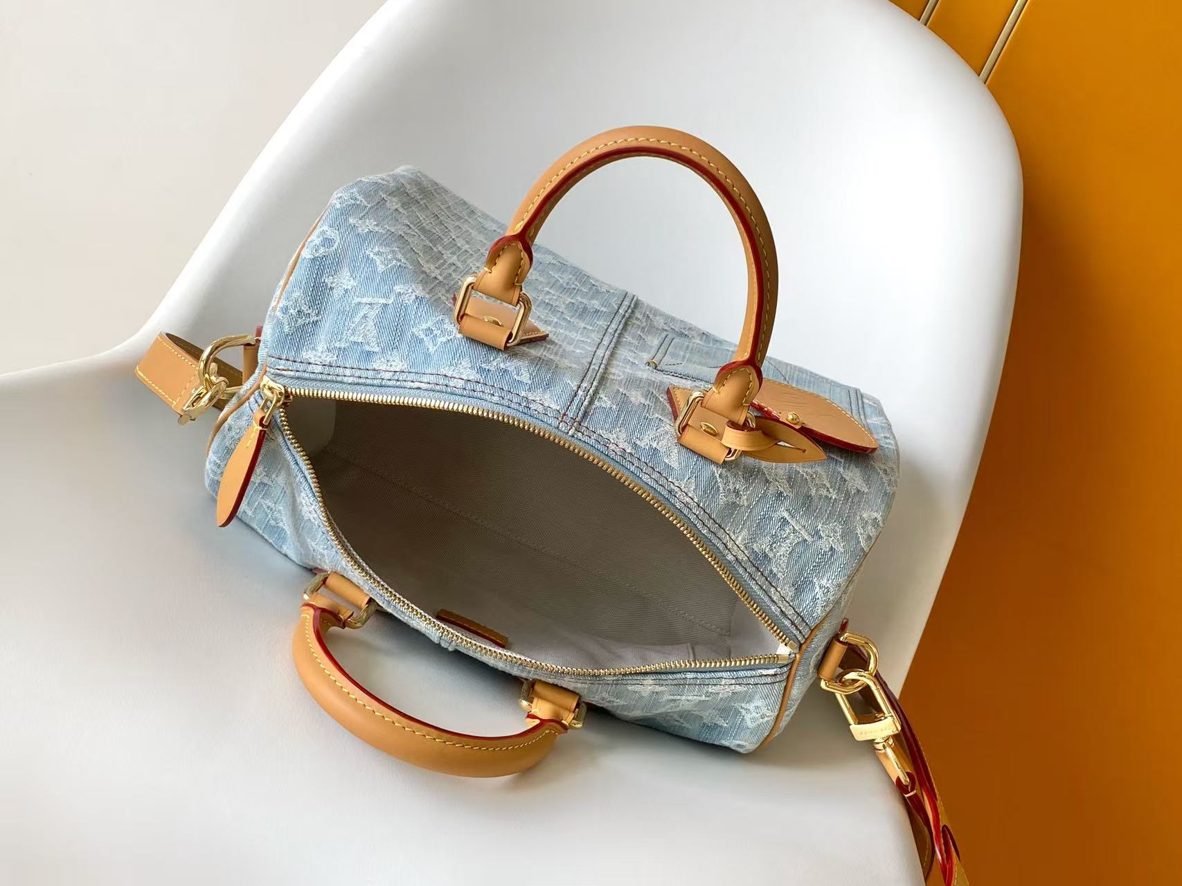 LOUIS VUITTON Blue Speedy Bandouliere Thirty