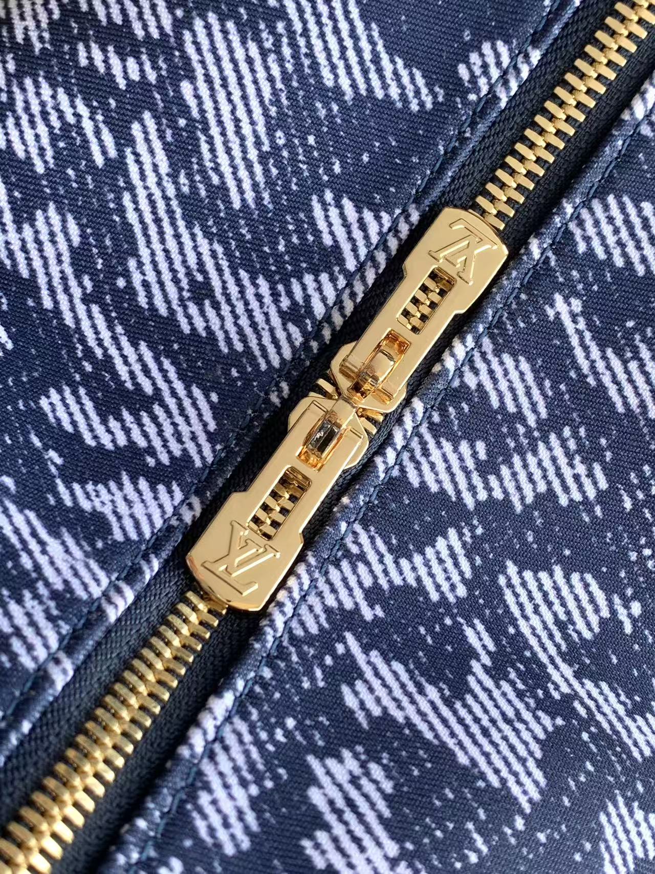 louis vuitton express wild denim bag