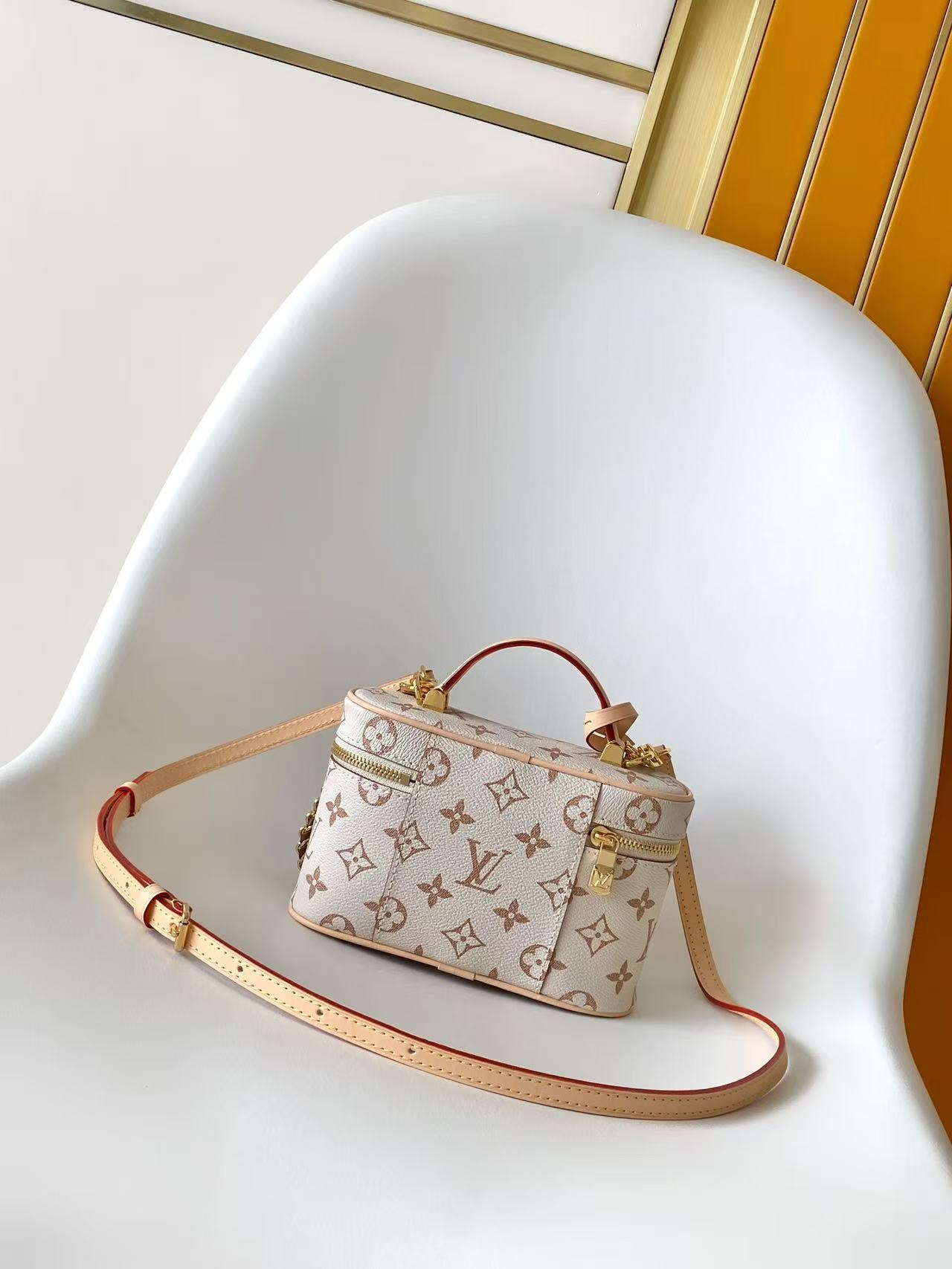 Louis Vuitton Monogram Chain Top-Handle Bag