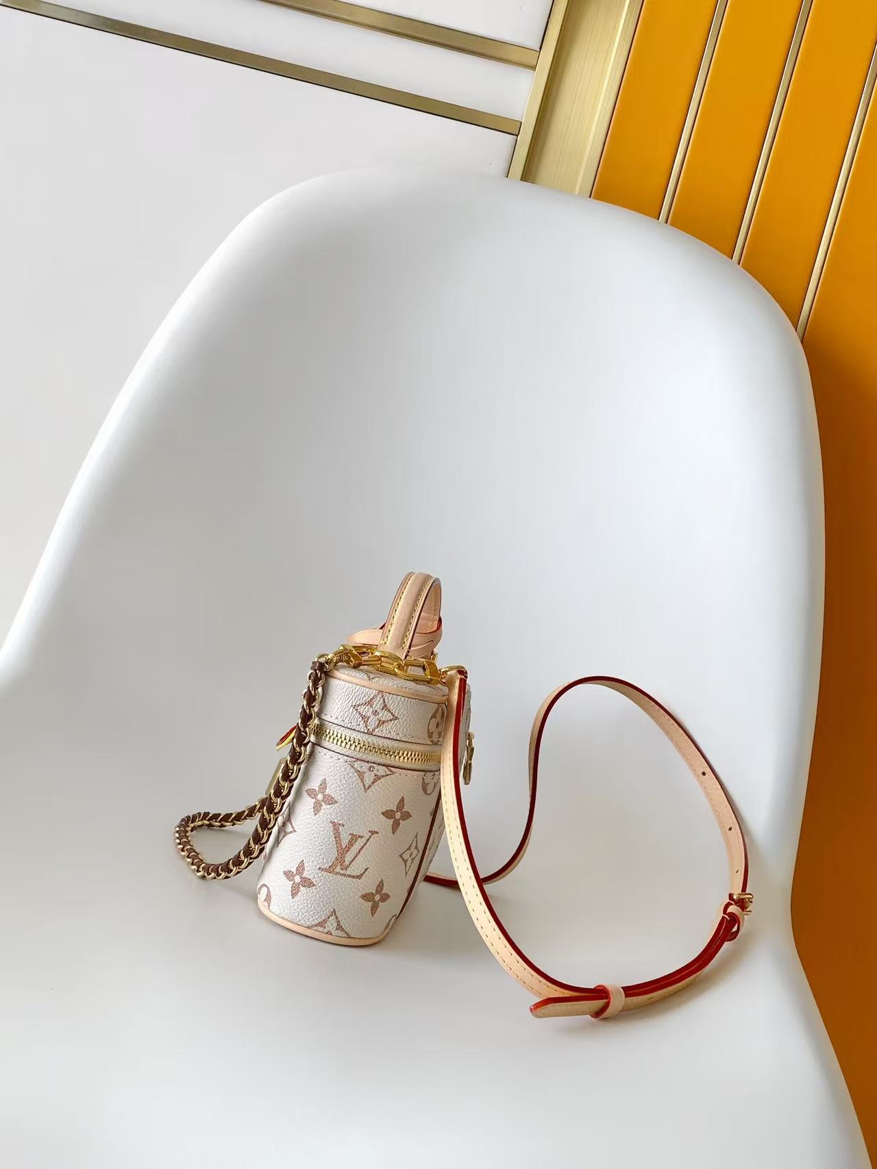 Louis Vuitton Monogram Chain Top-Handle Bag