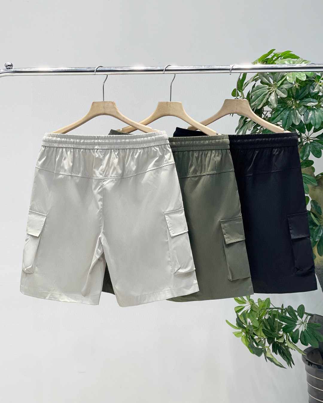Alternative view of Gucci Shorts 00996