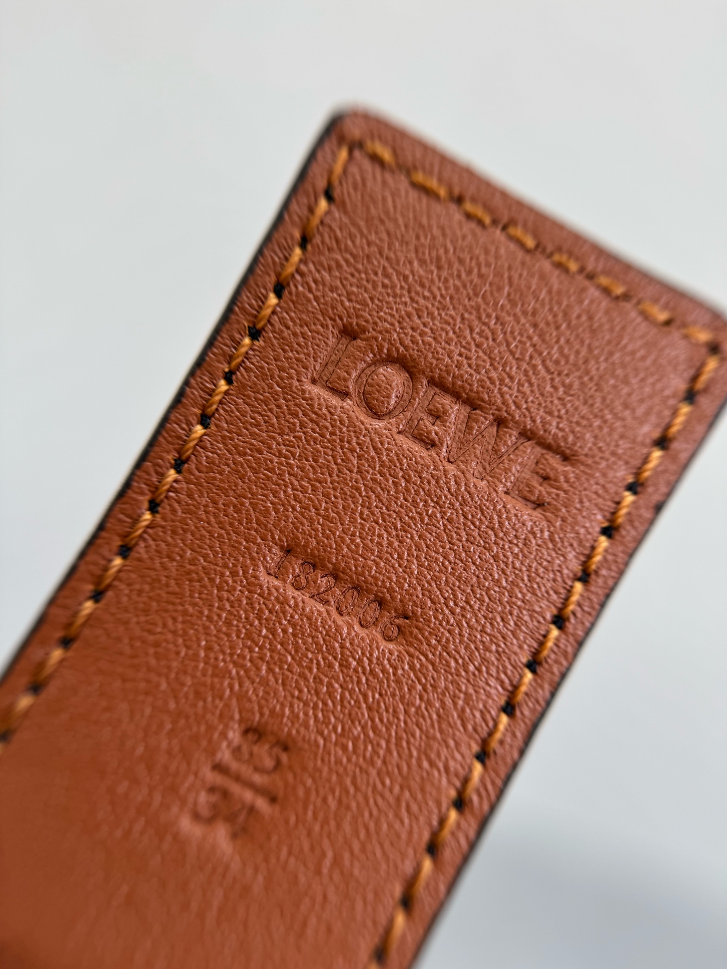 Loewe Leather Belt with Signature Logo Buckle, Stylish and Durable 8 i1746685624769 4936 0 6