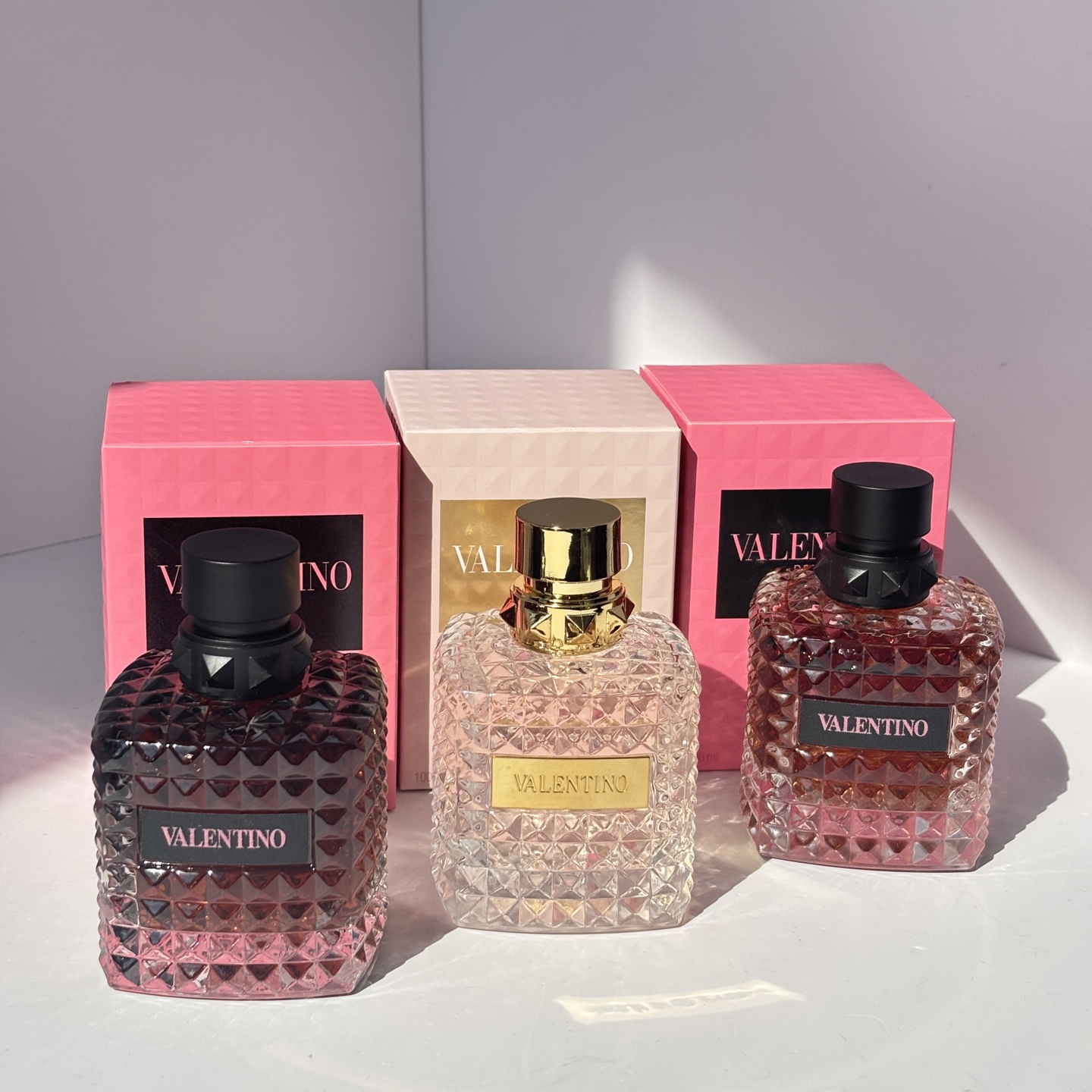 100💰原单品质
华伦天奴香水三款合集
唐娜小姐 
朋克甜心
冒险小姐
实拍！！！！！！