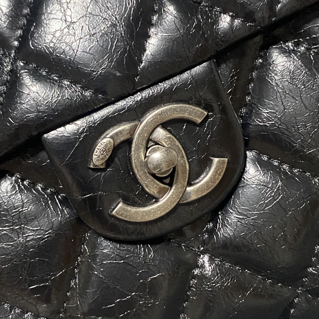 Chanel Luxury Designer Handbag Shoulder Bag in fine calfskin 4