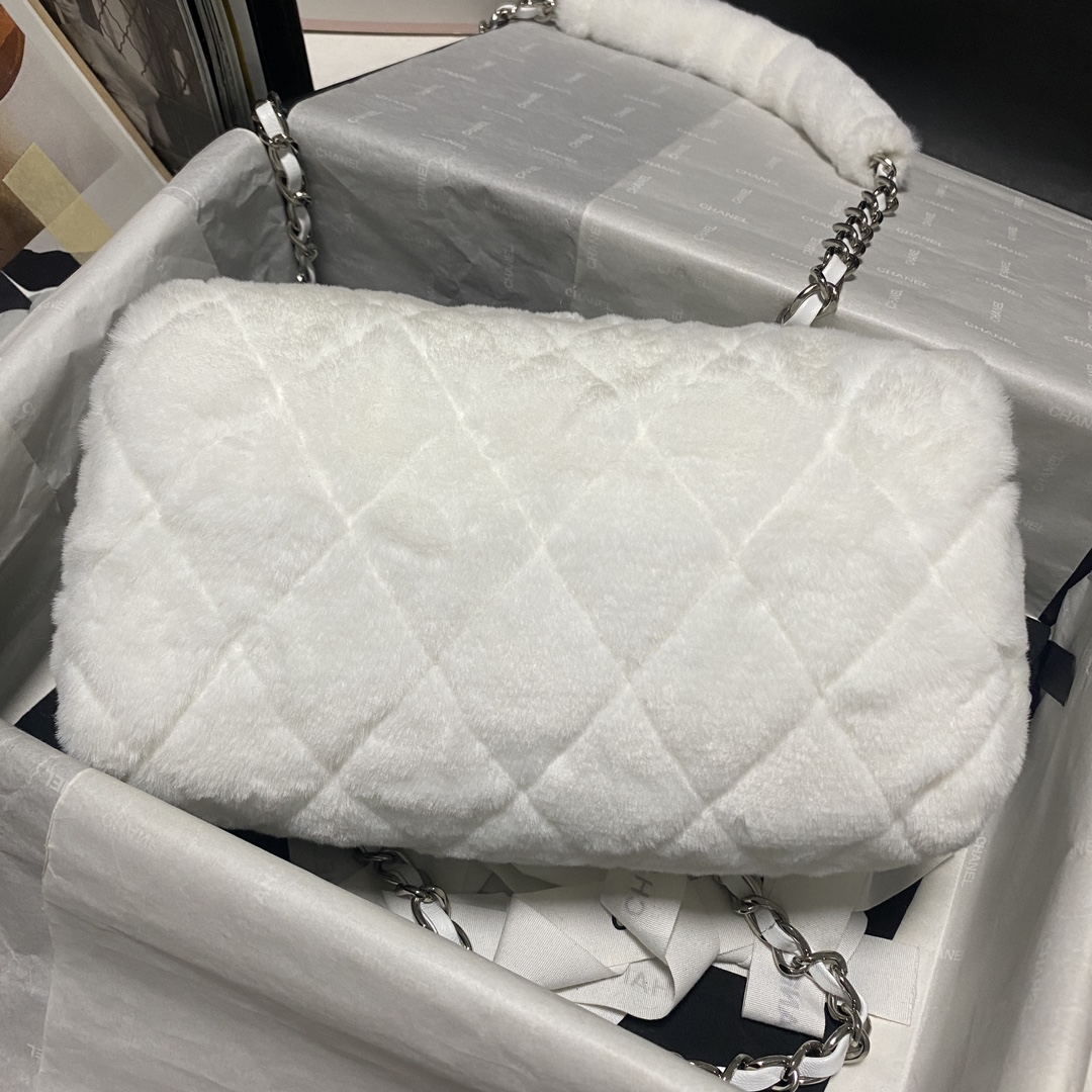 现货Chanel23C秋冬羊毛新款保龄球包Furbagblingbling的可肩背可斜挎太喜欢了公主般的