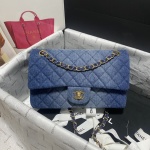 Chanel Classic Flap Bag Magasin Réplique 2024 luxe parfait Tissé 1 Chanel Classic Flap Bag Magasin
Réplique 2024 luxe parfait
Tissé